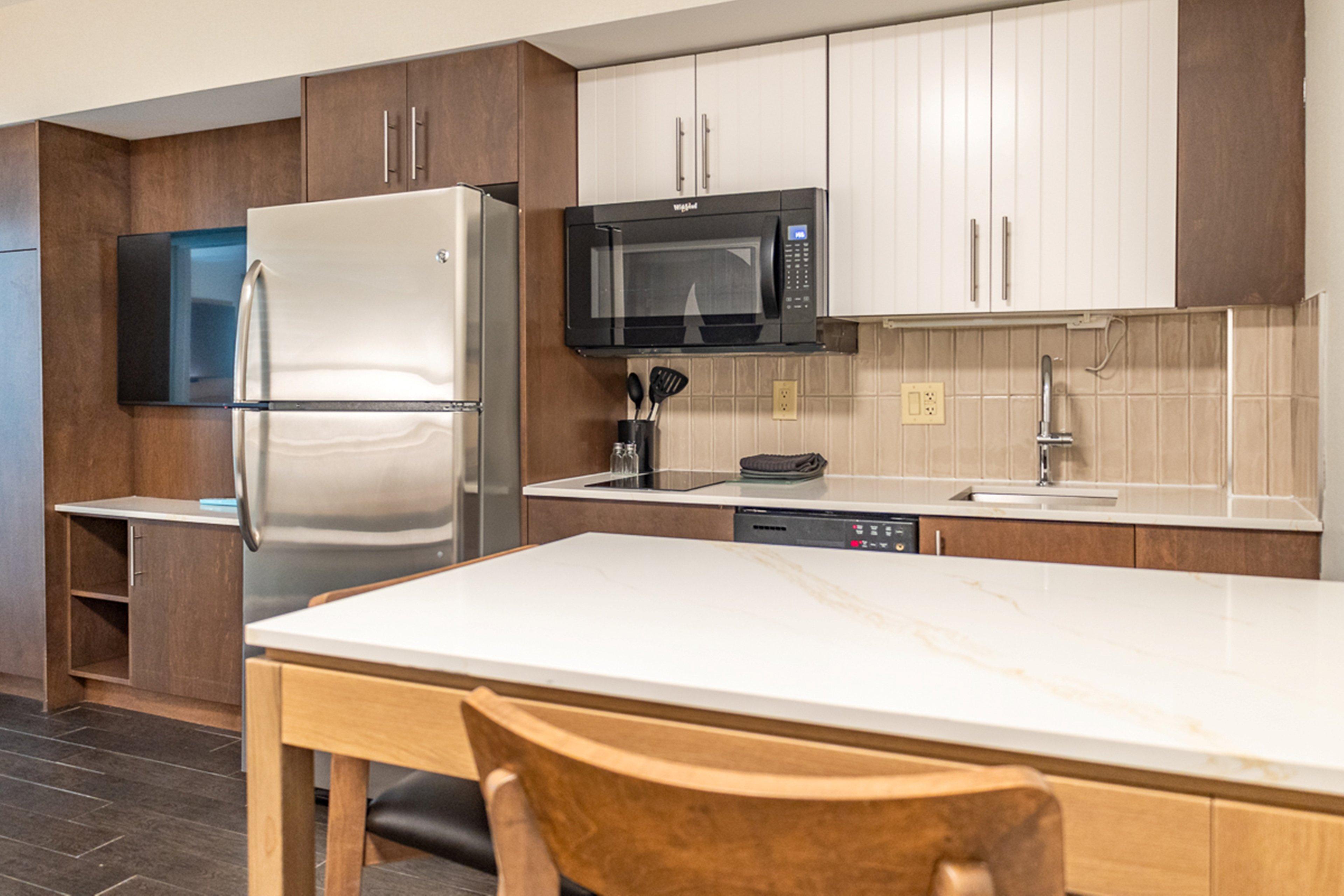 Suite with Kitchenette