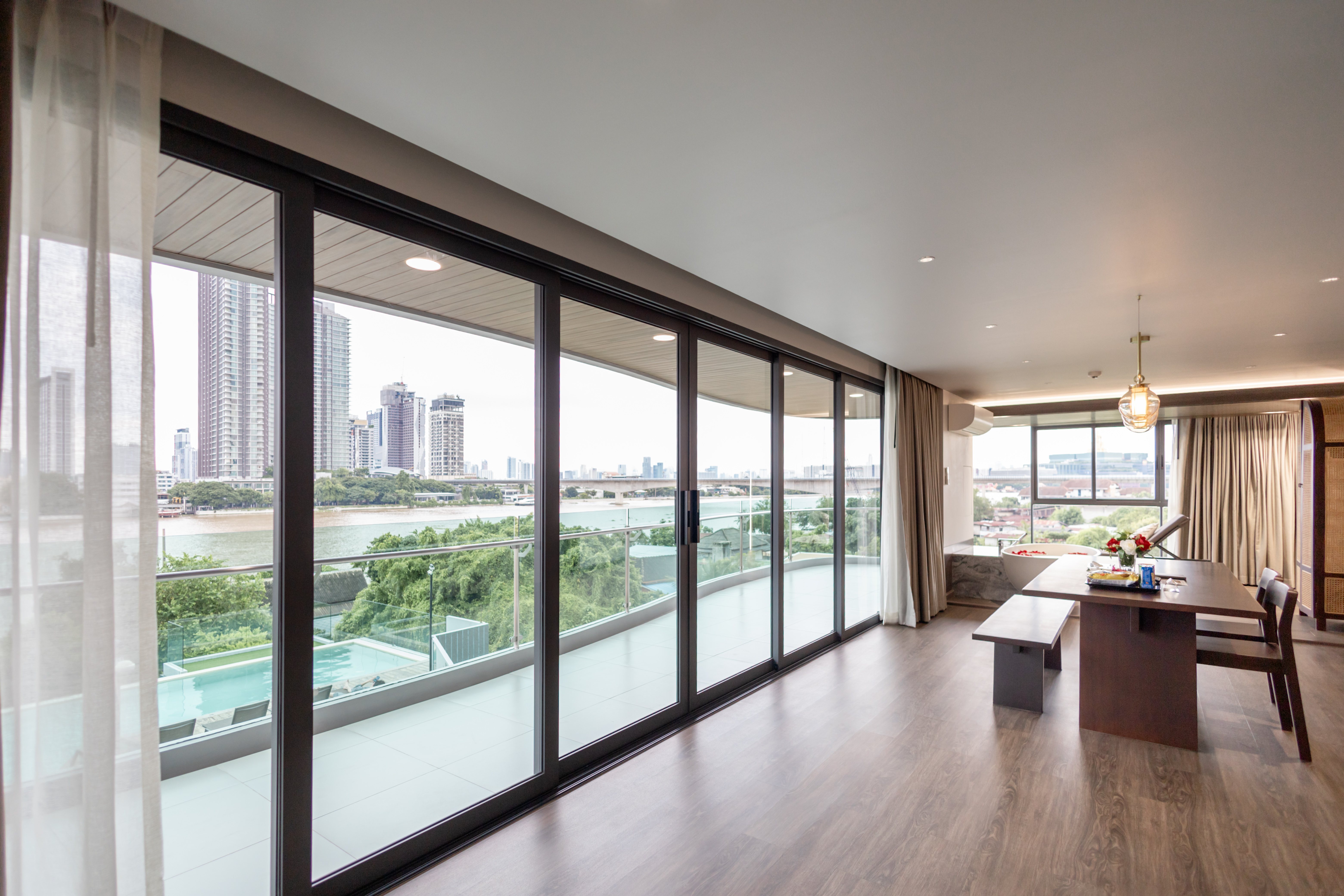 Suite Penthouse with Views