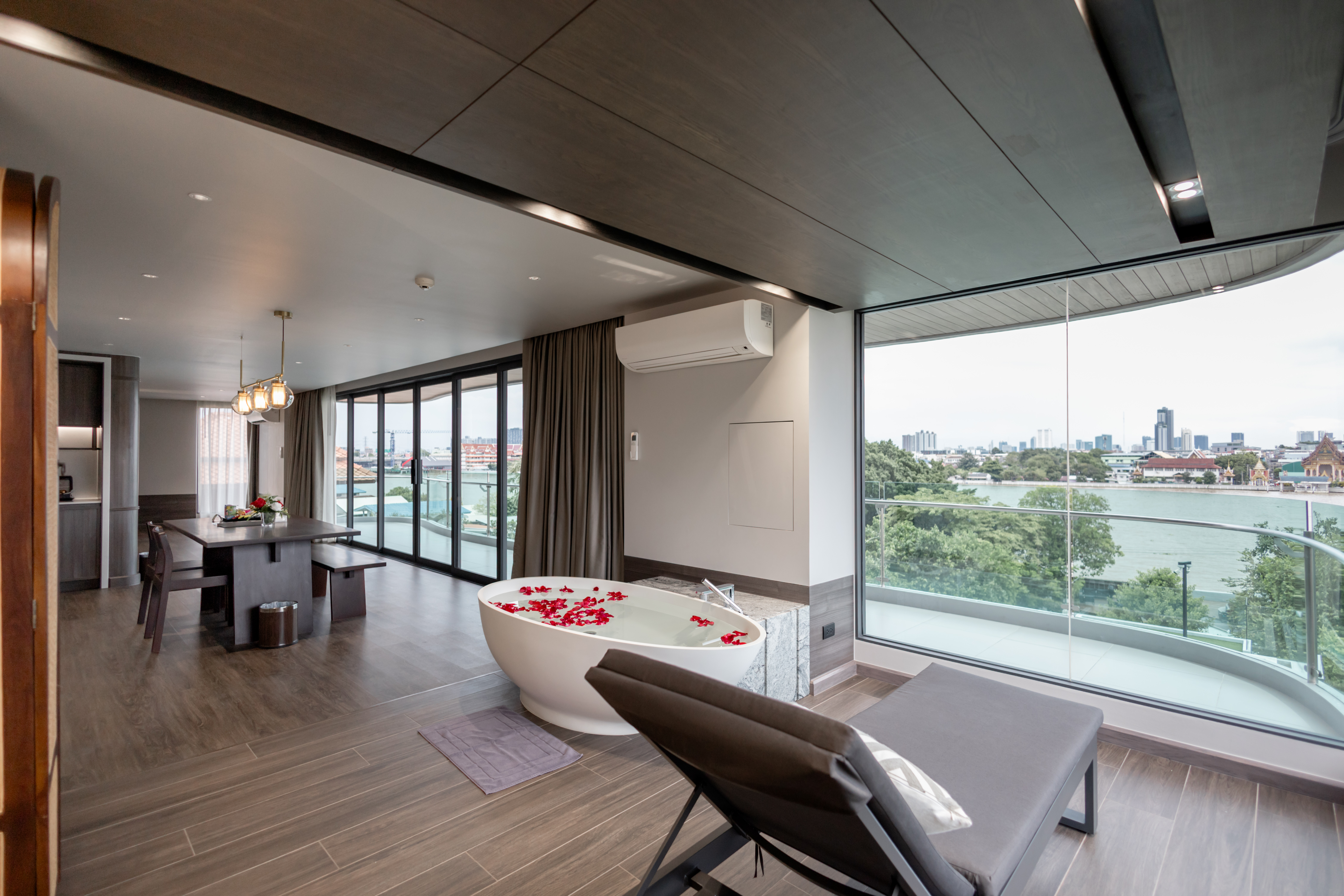 Suite Penthouse with Views