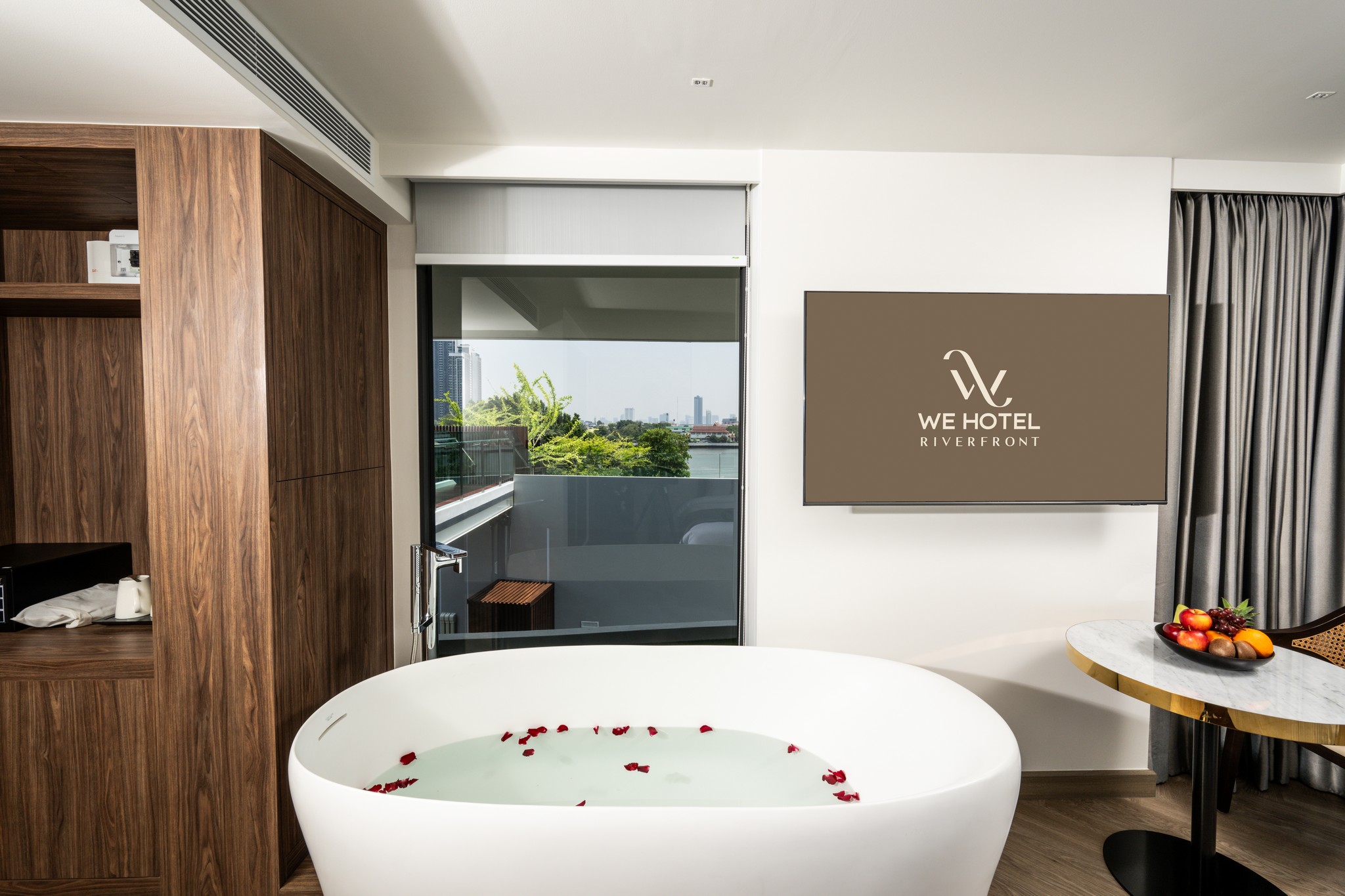 Junior Suite Premier with Views