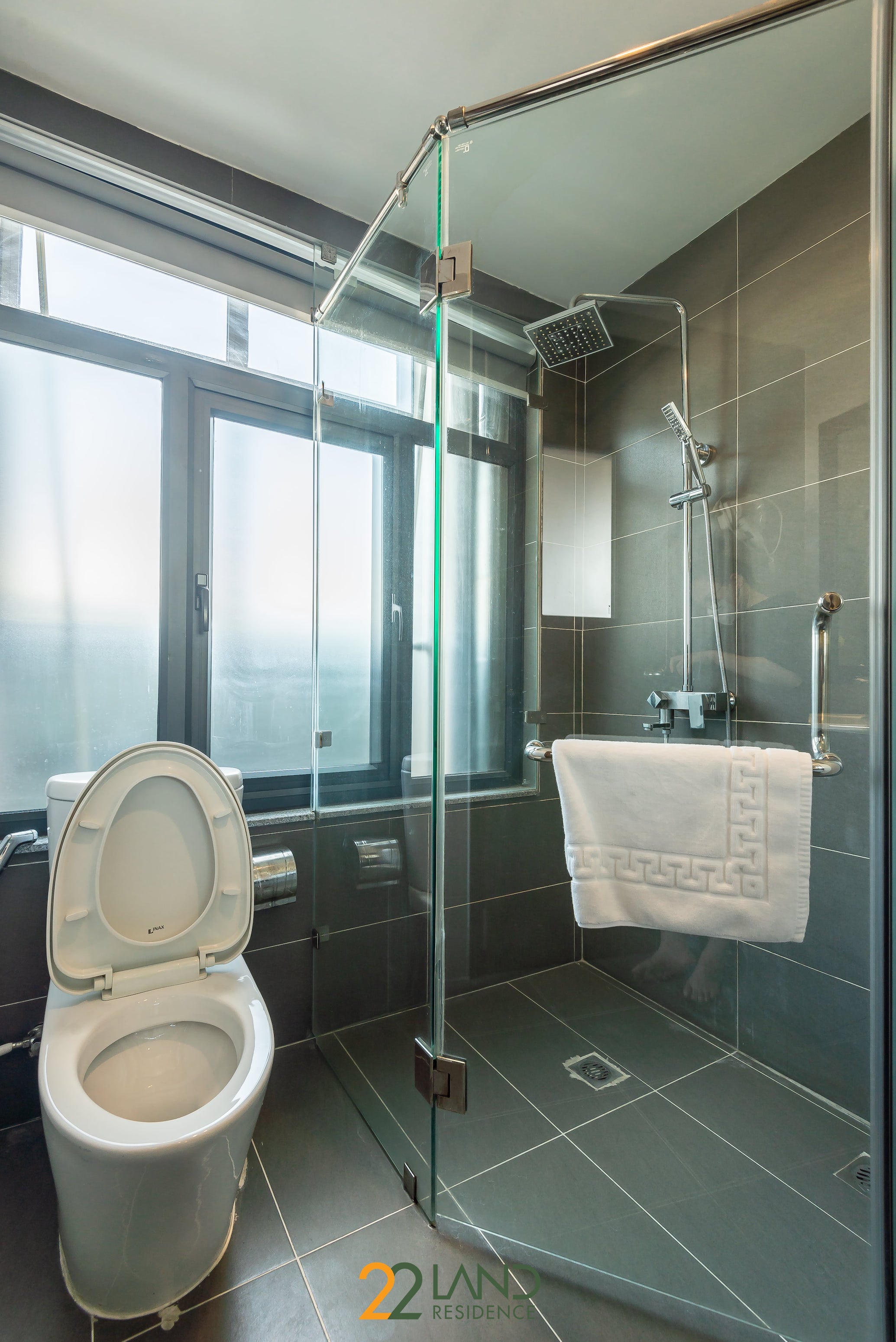 Double or Twin Superior King Bed