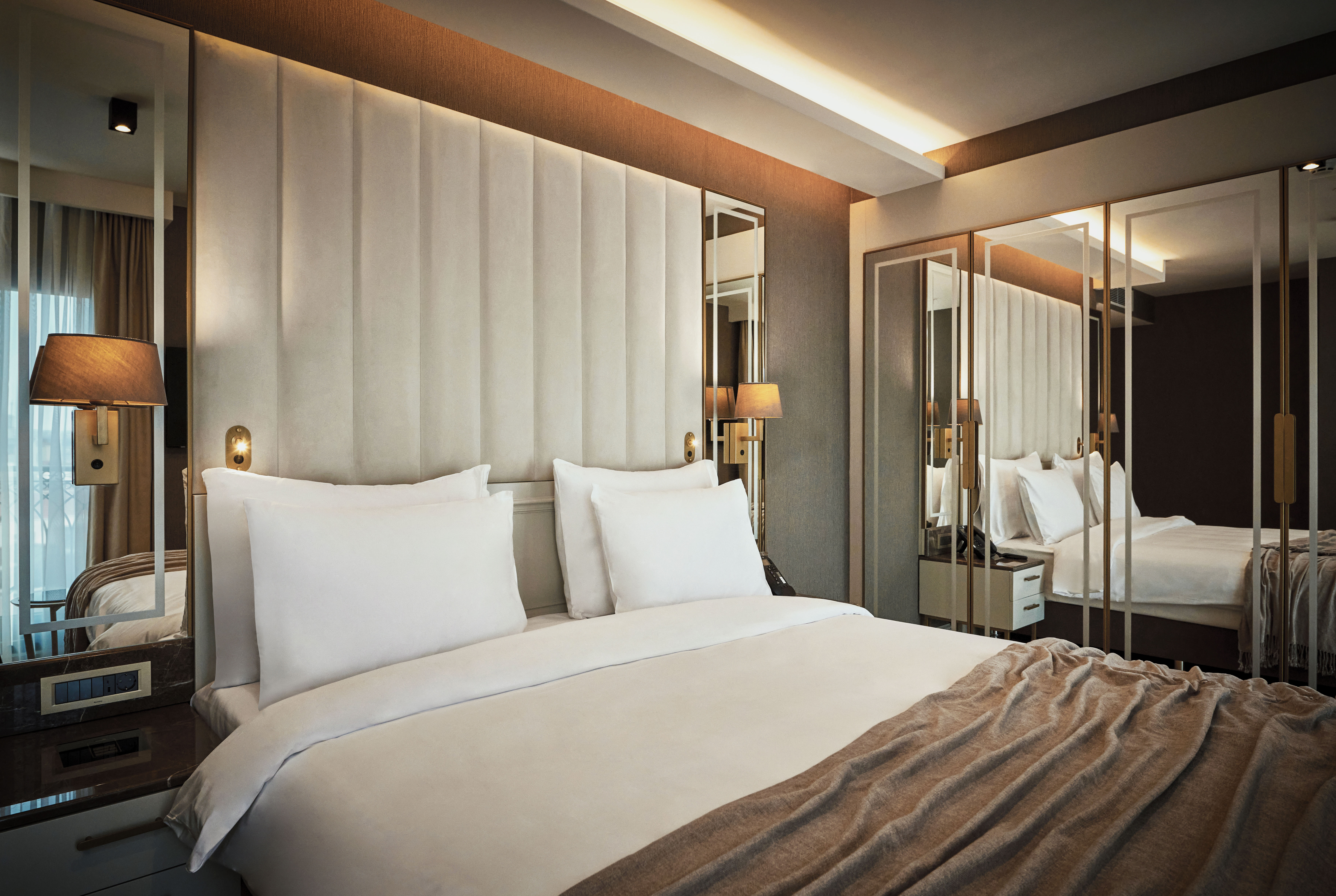 Family Room Connecting Room