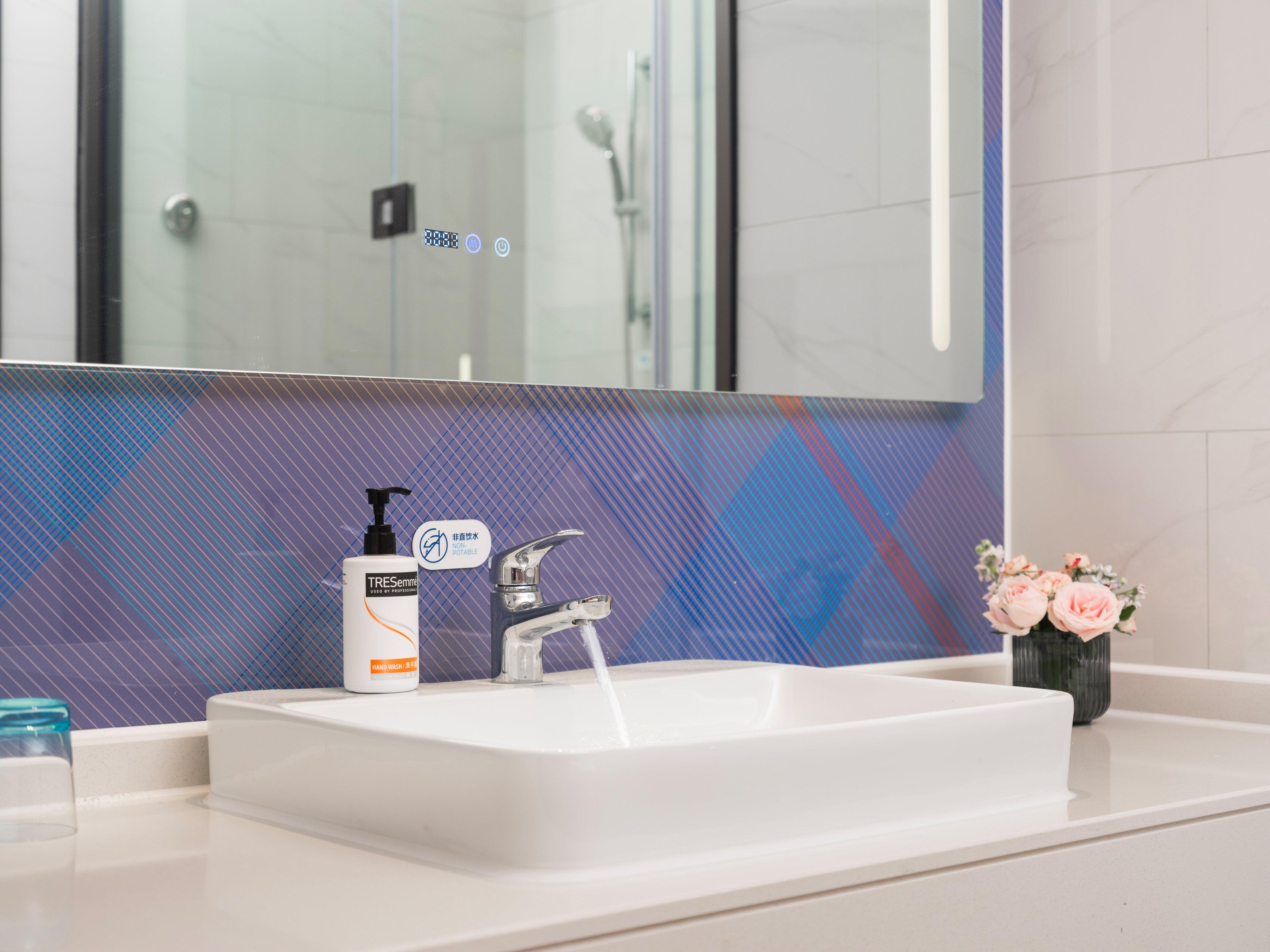 Double City View King Bed