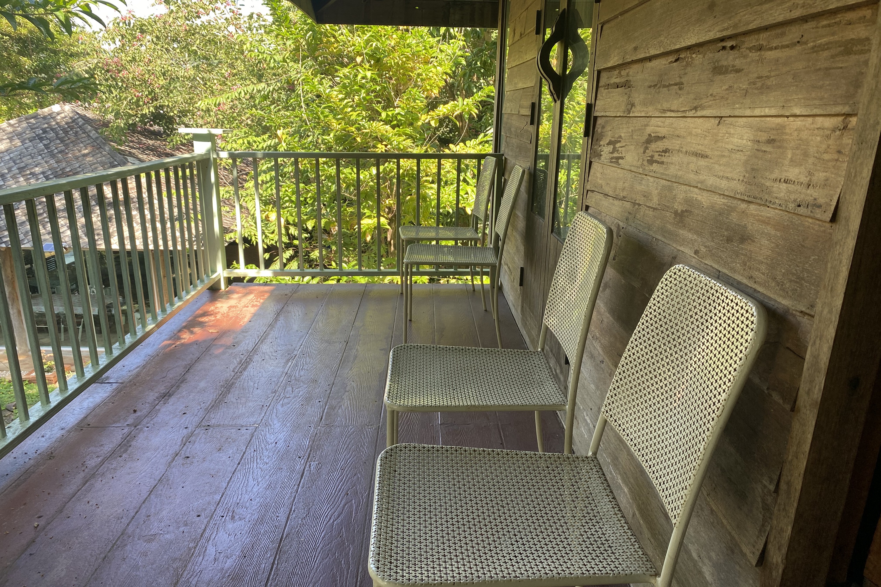 Double No Air Conditioning