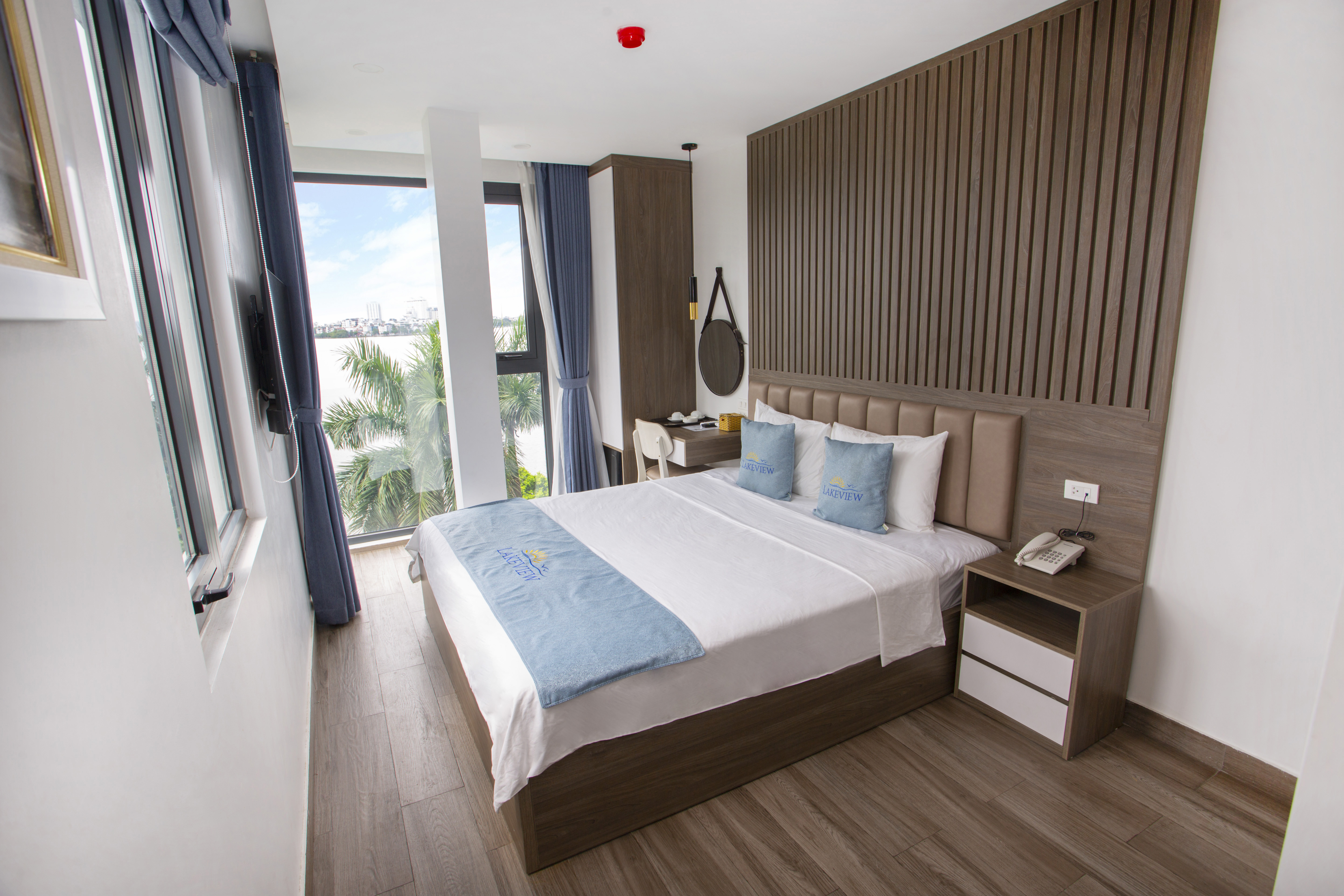 Double or Twin Deluxe One Bed