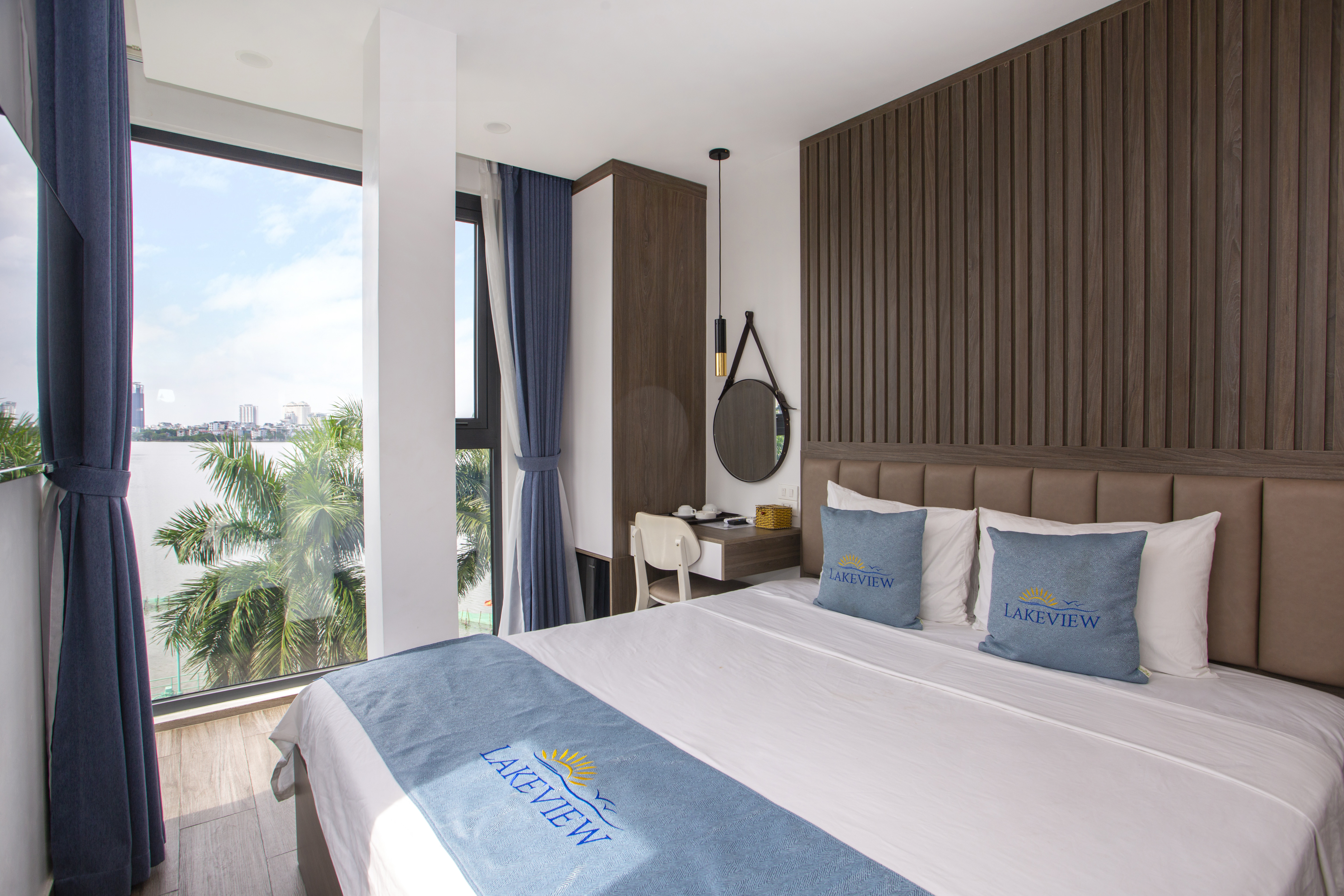 Double or Twin Deluxe One Bed