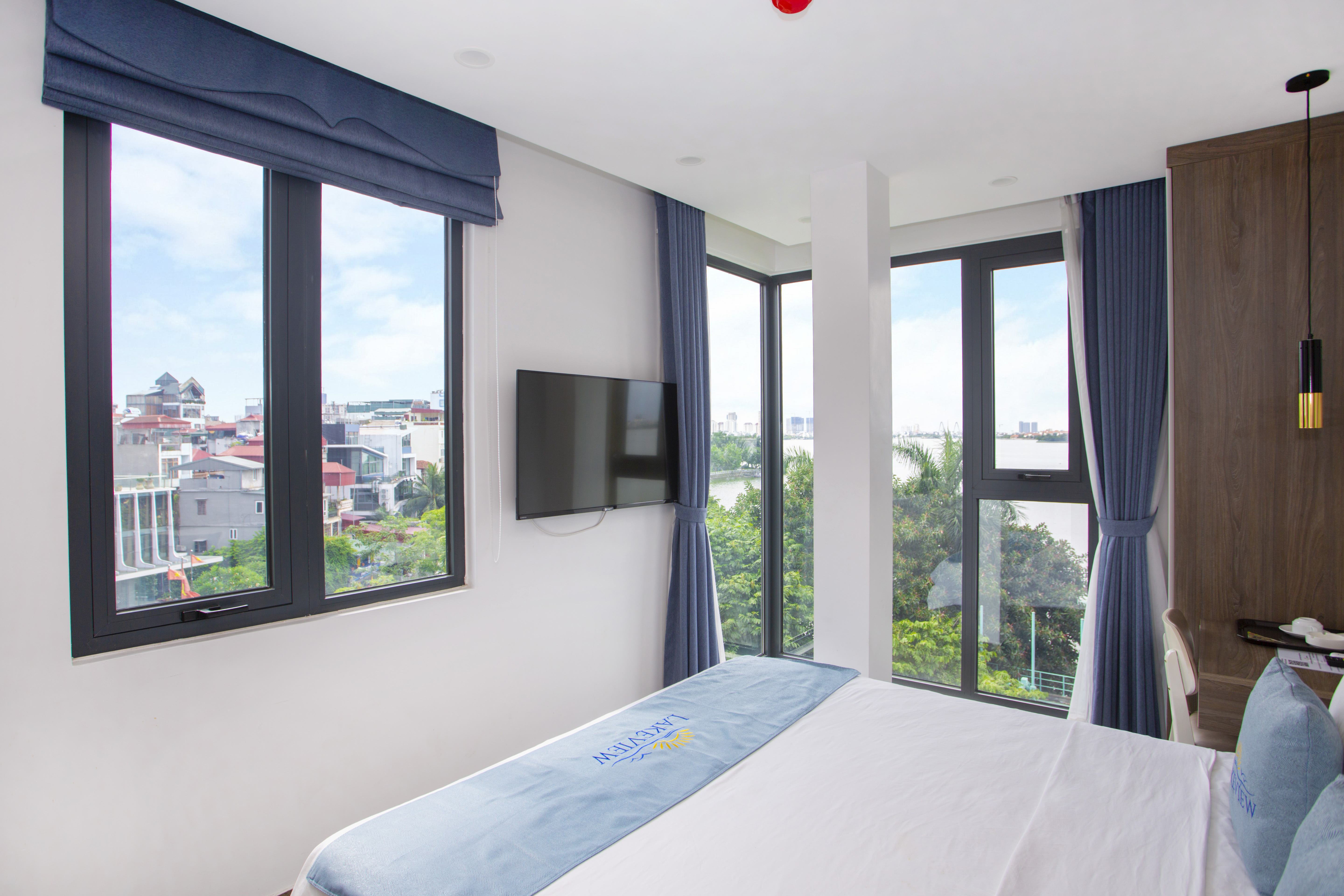 Double or Twin Deluxe One Bed