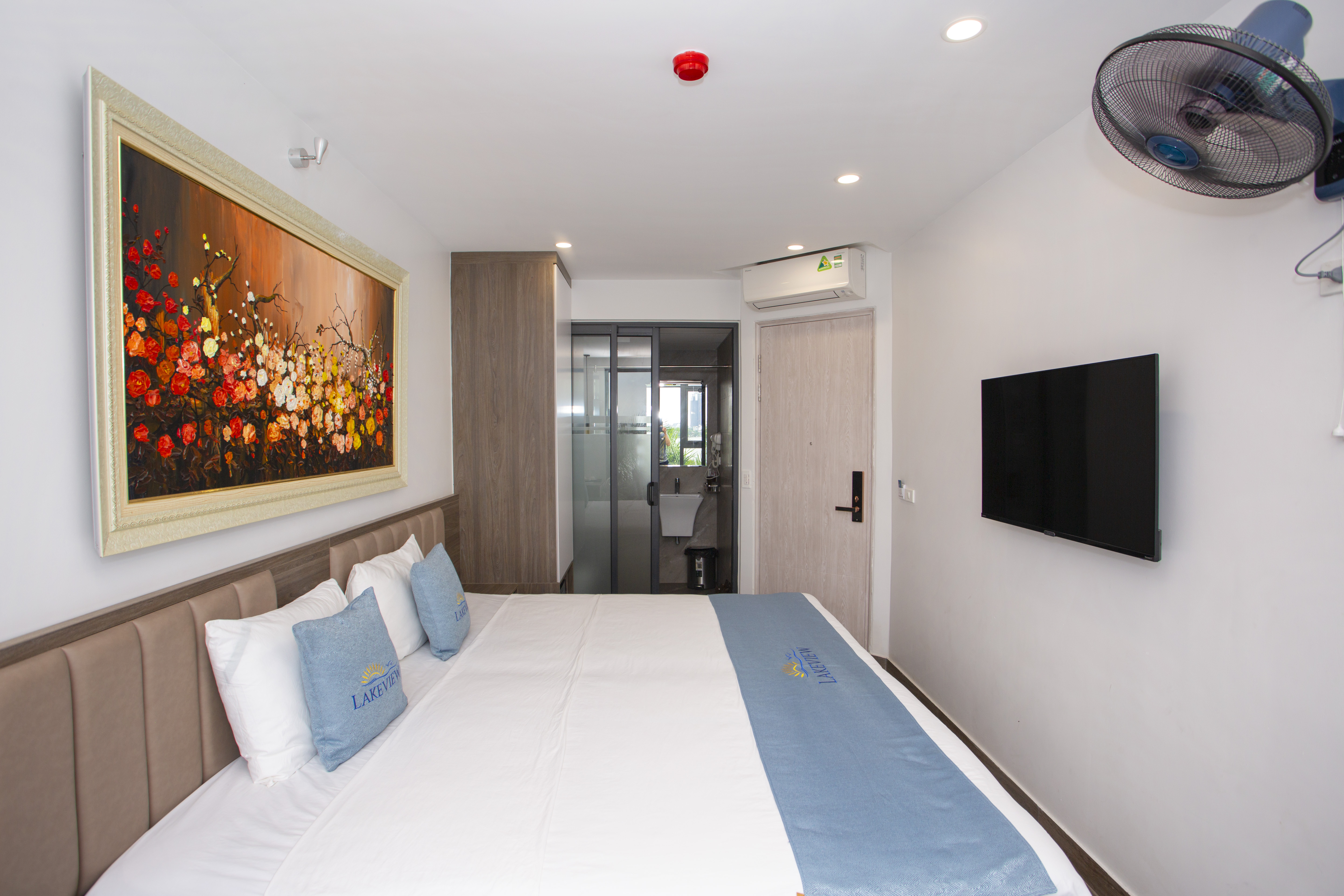 Double or Twin Deluxe One Bed