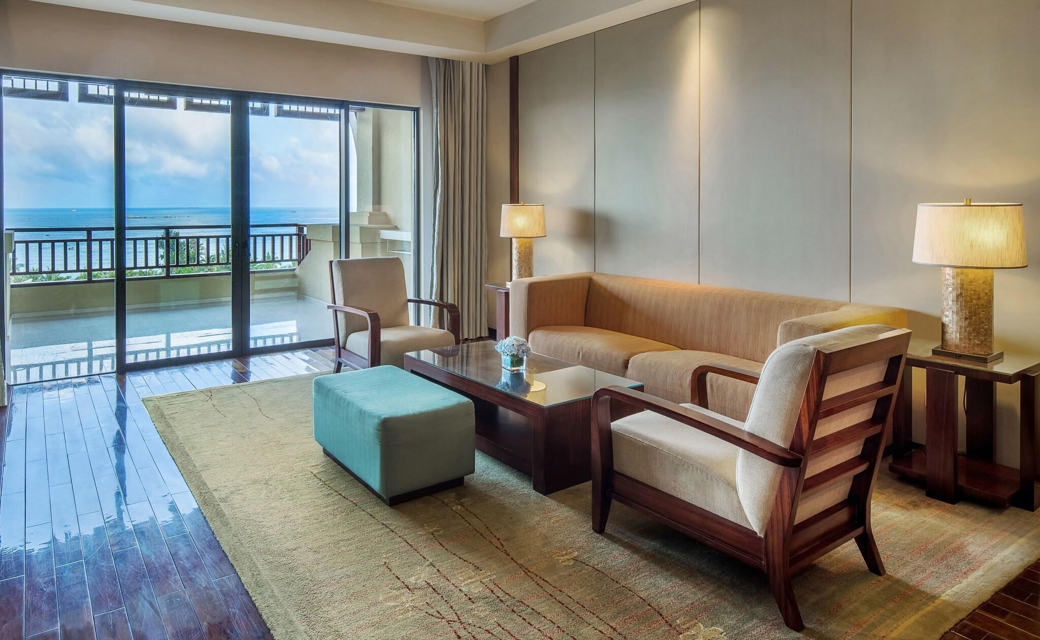 Suite Ocean View King Bed