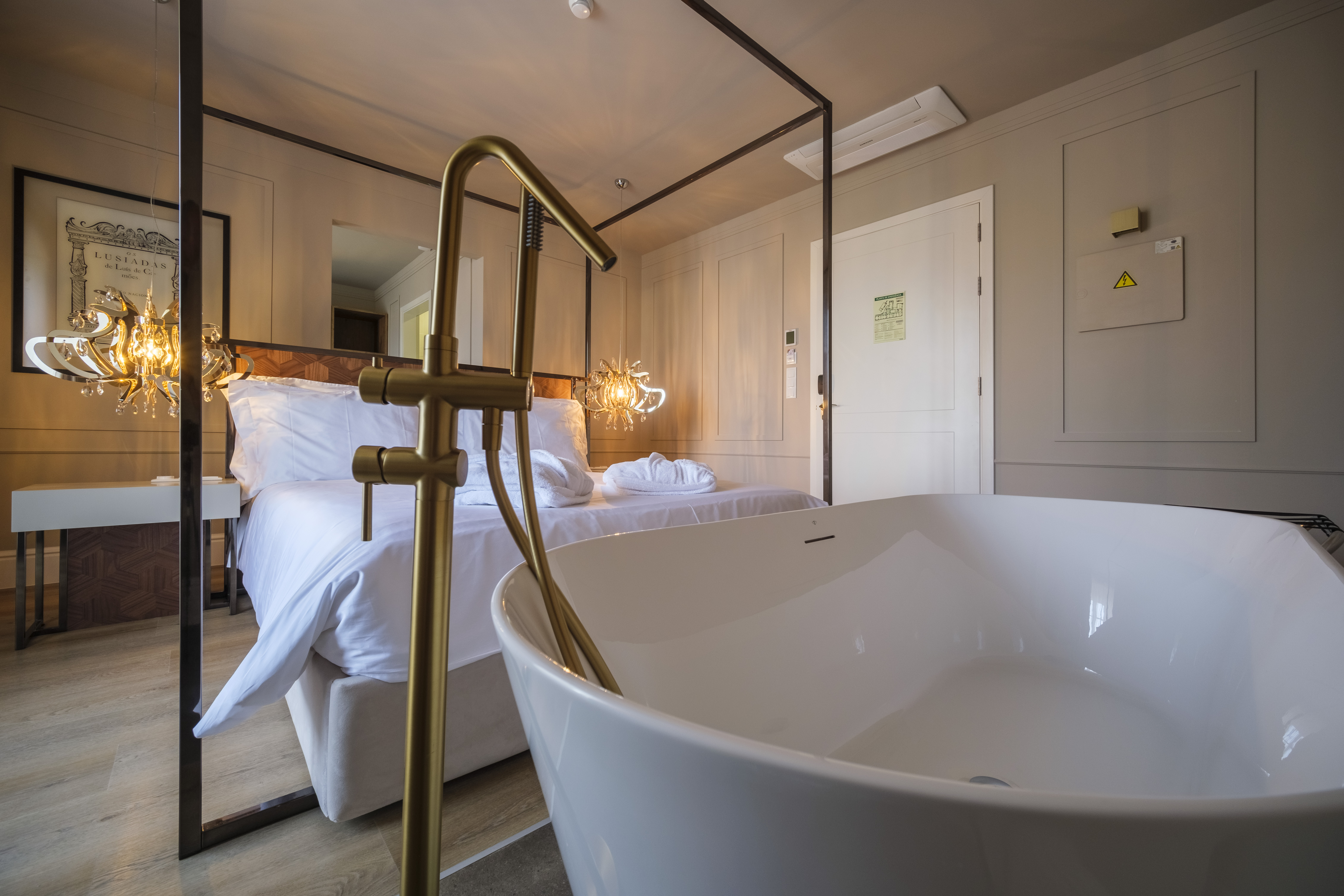 Suite Superior with Balcony