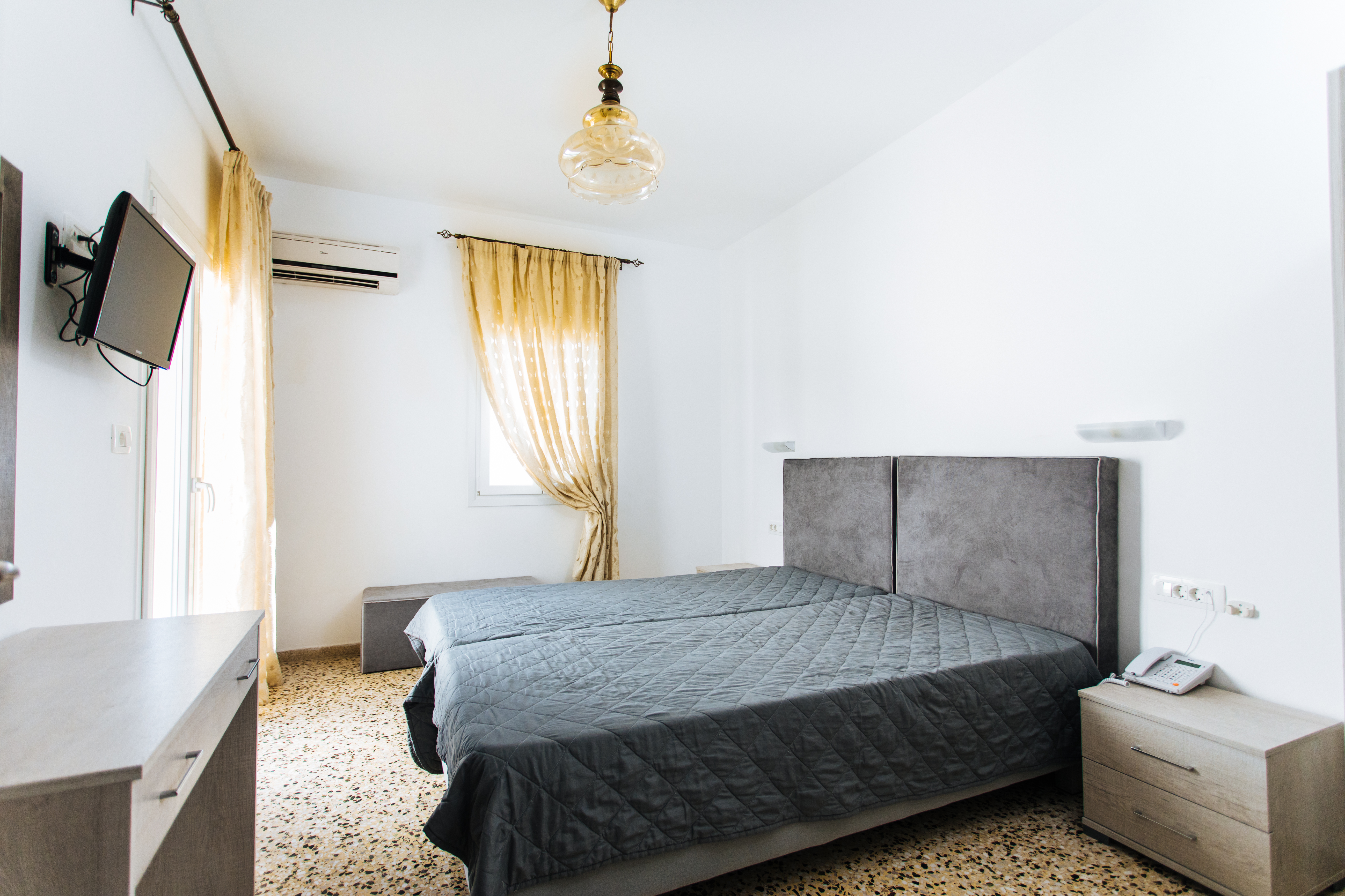 Double or Twin Standard