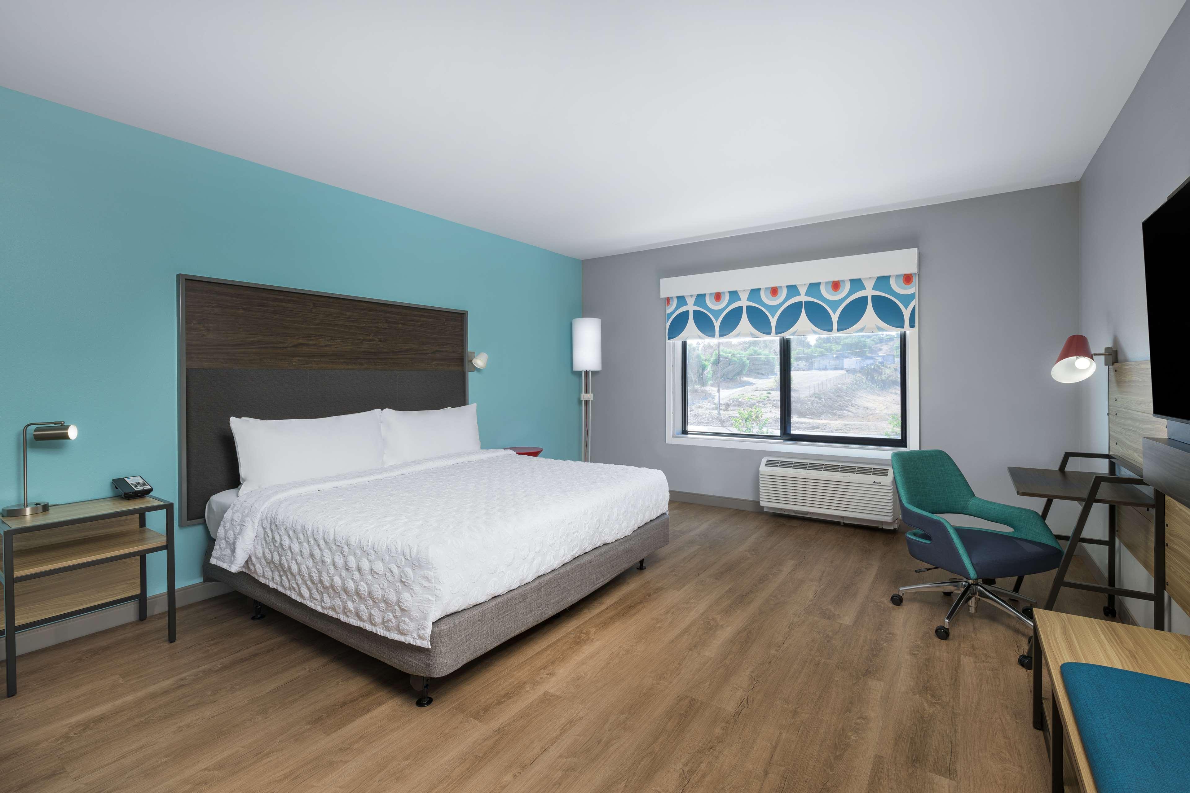 Double Accessible King Size Bed