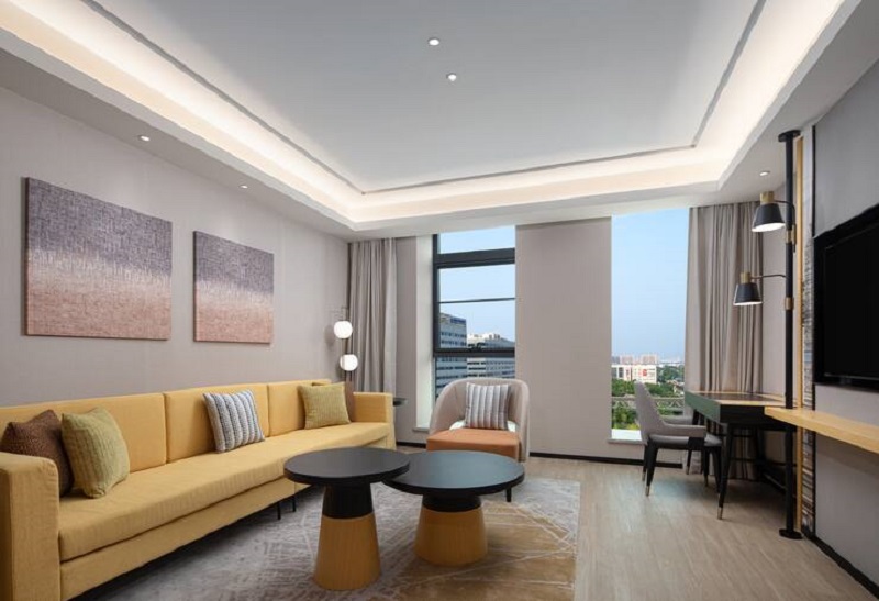 Suite Deluxe King Bed