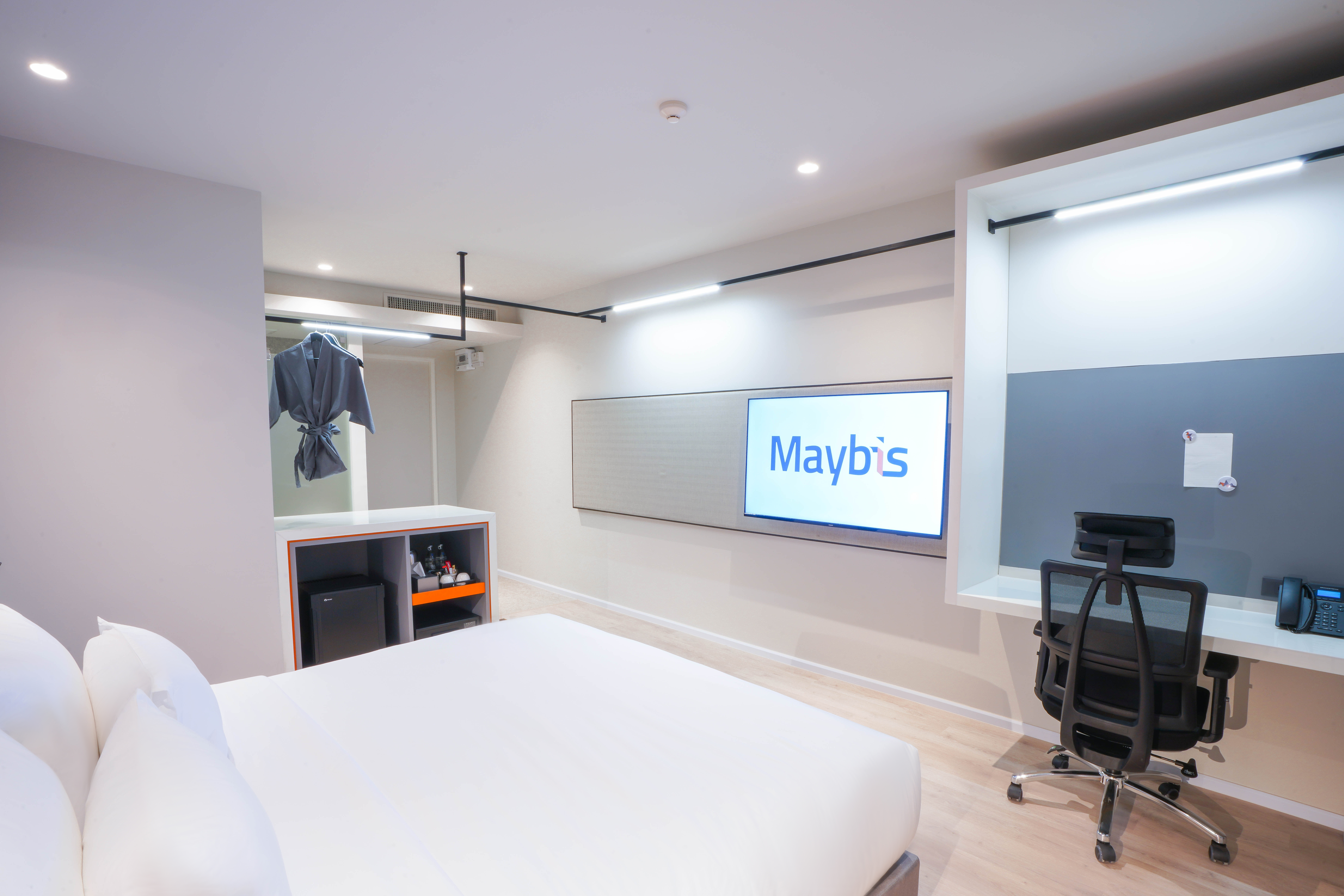 Double or Twin Deluxe with Terrace