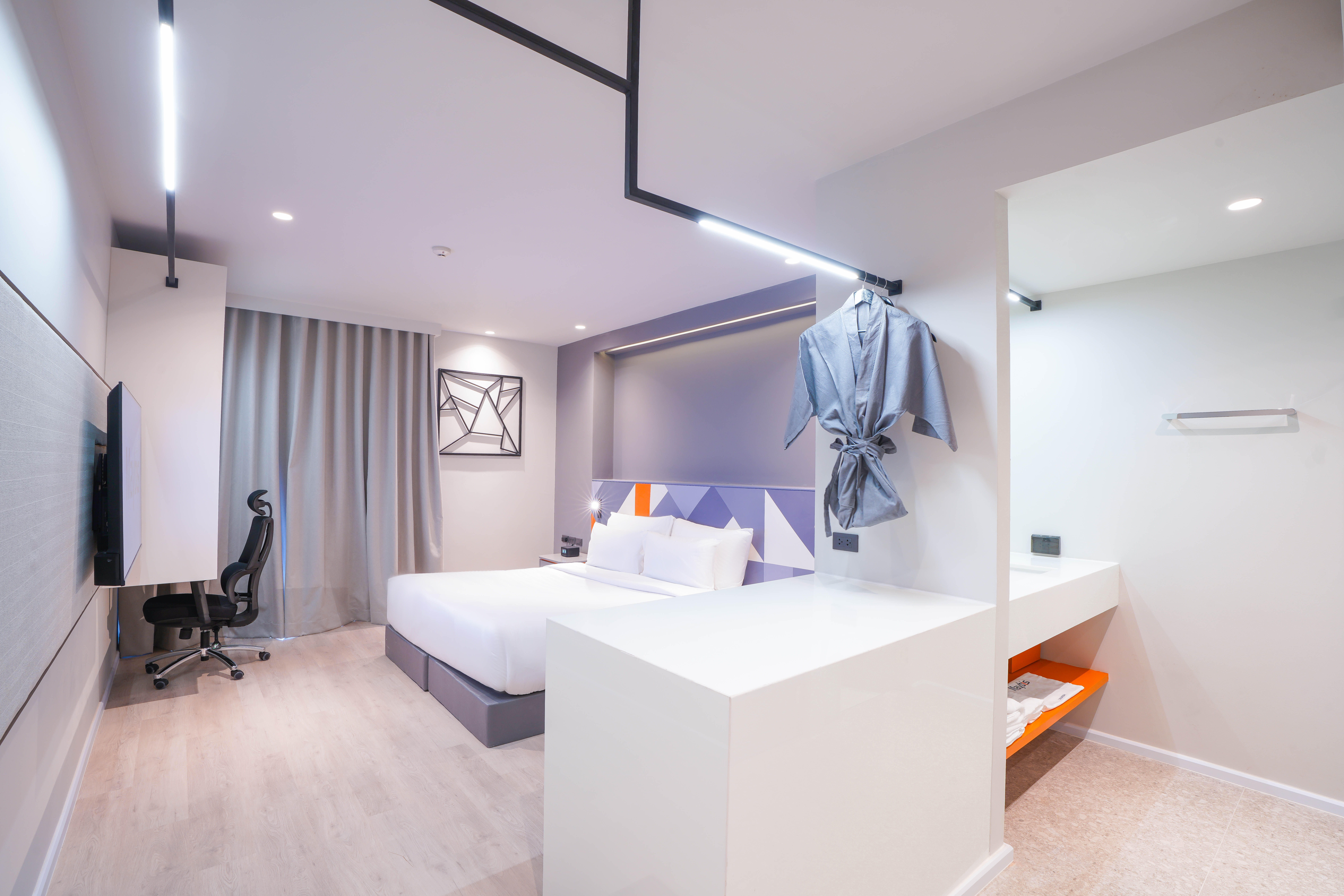 Double or Twin Deluxe with Terrace