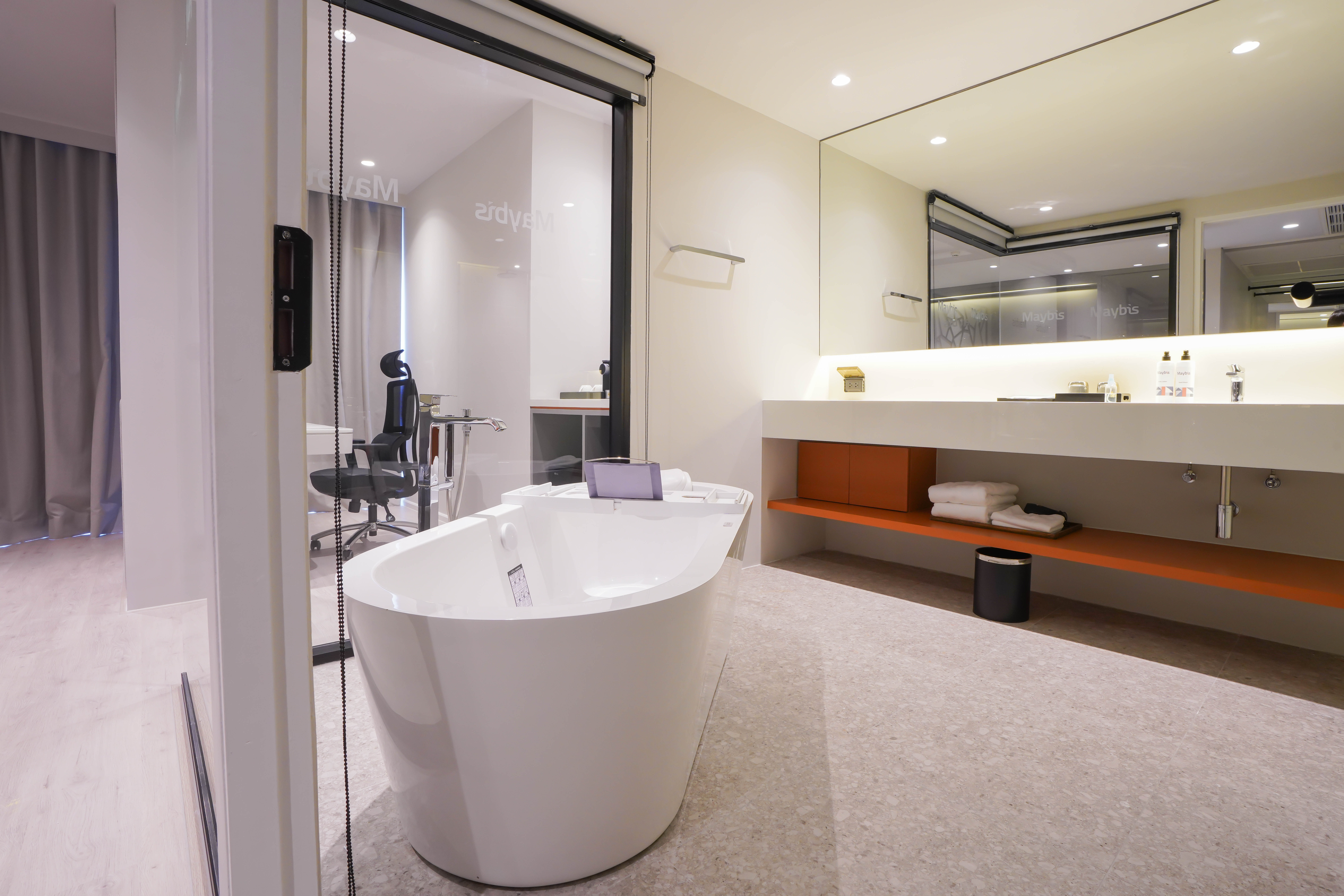 Double or Twin Executive