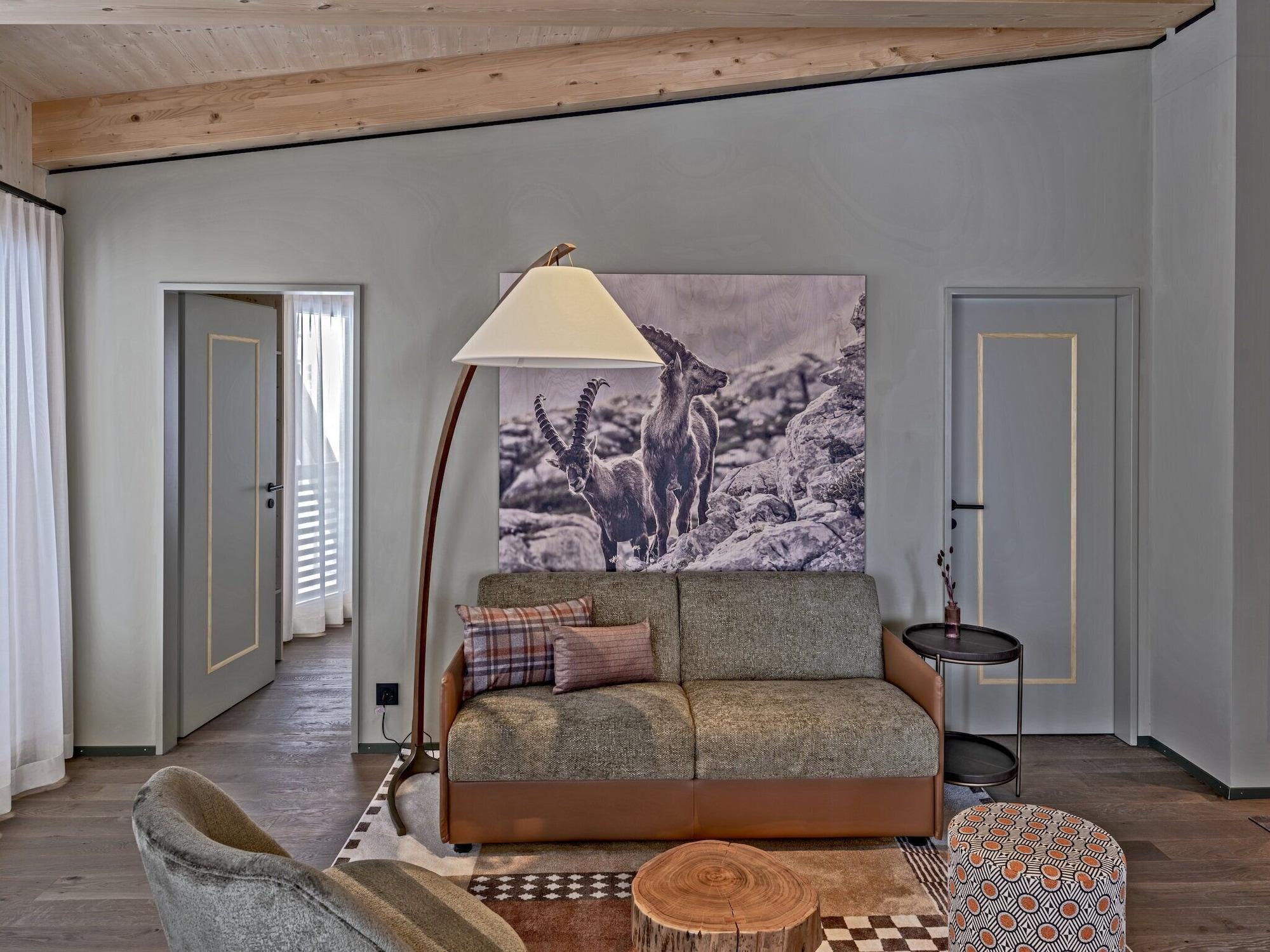 Suite with Jacuzzi with Views