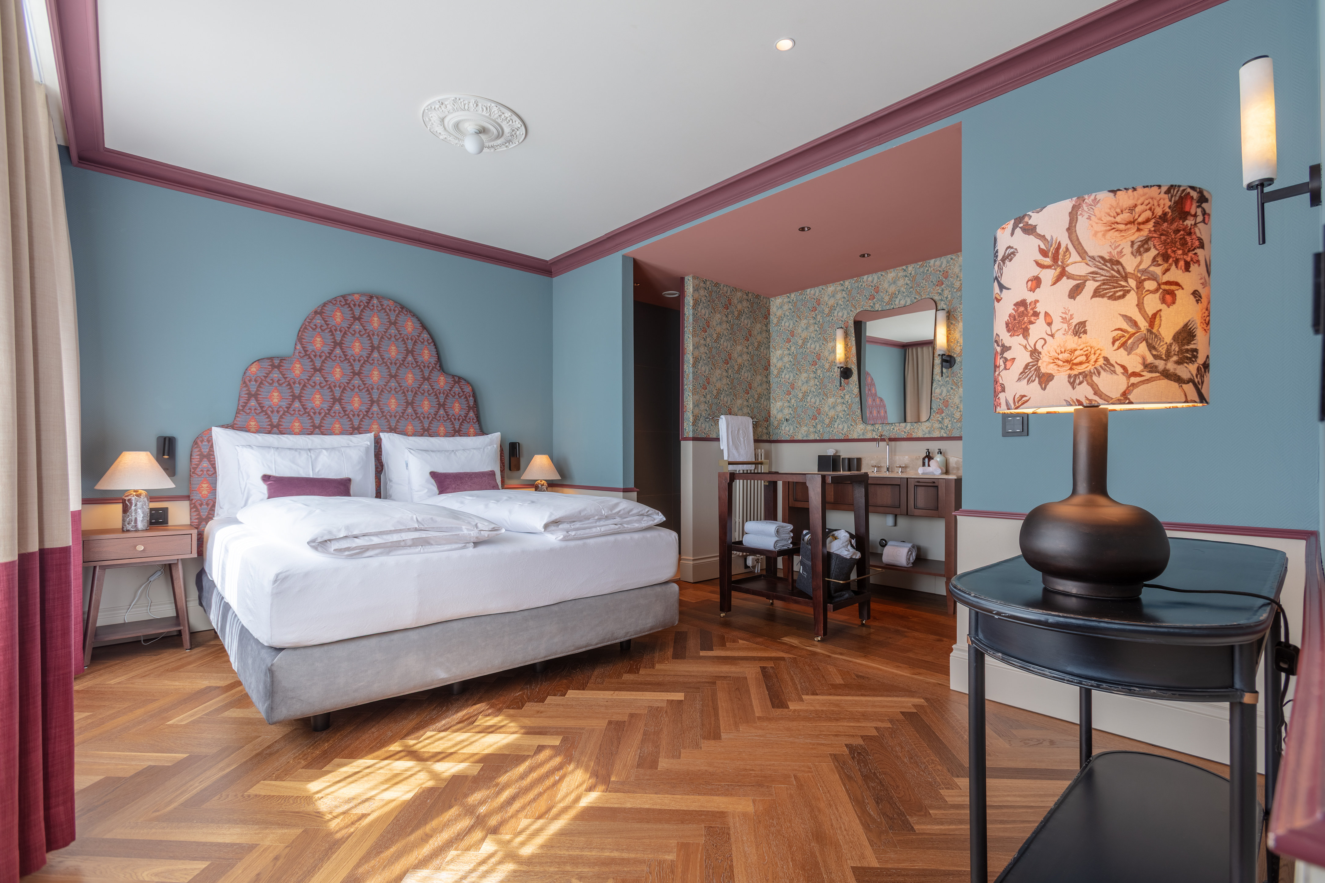 Junior Suite Deluxe with Balcony