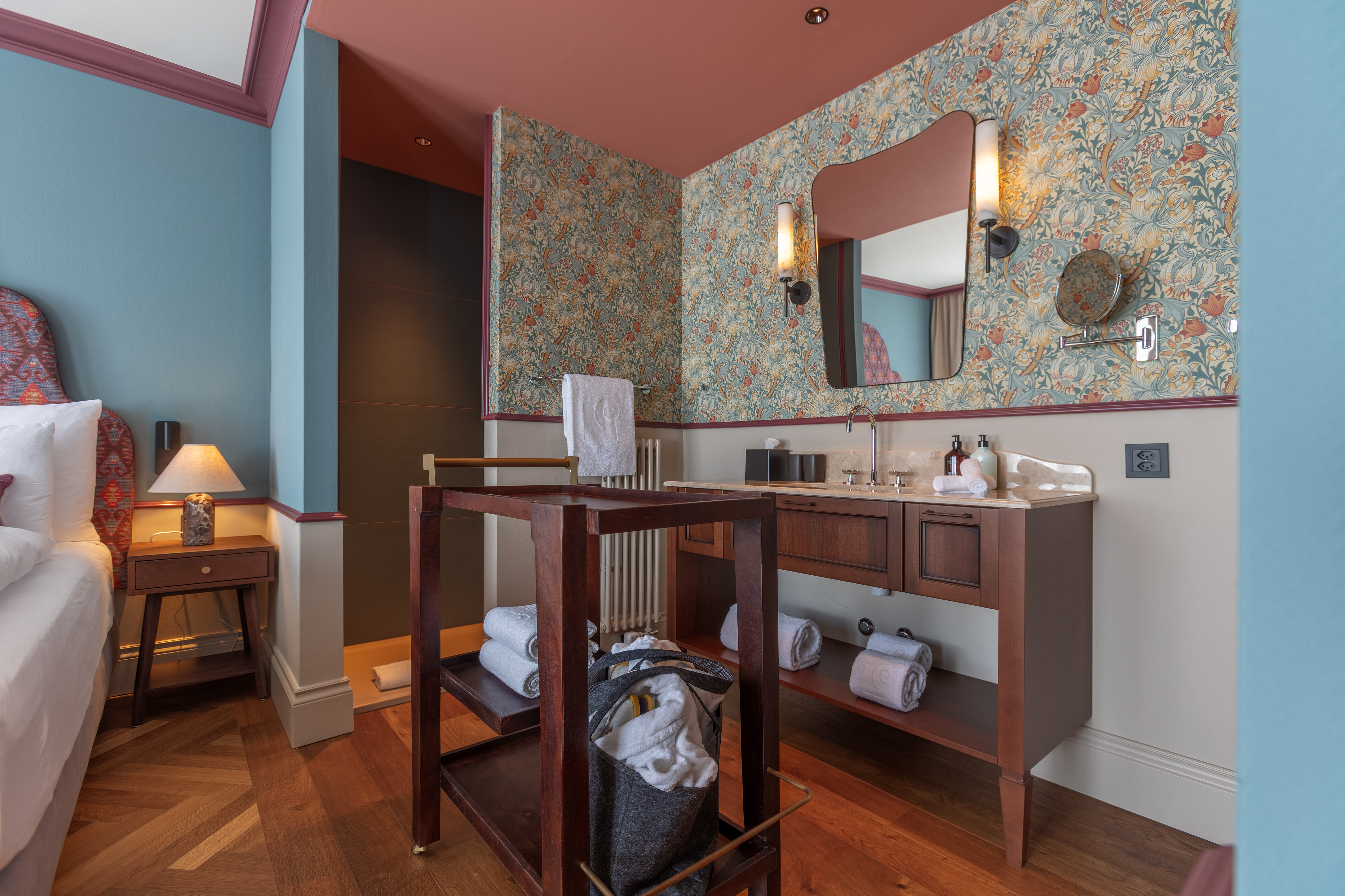 Junior Suite Deluxe with Balcony