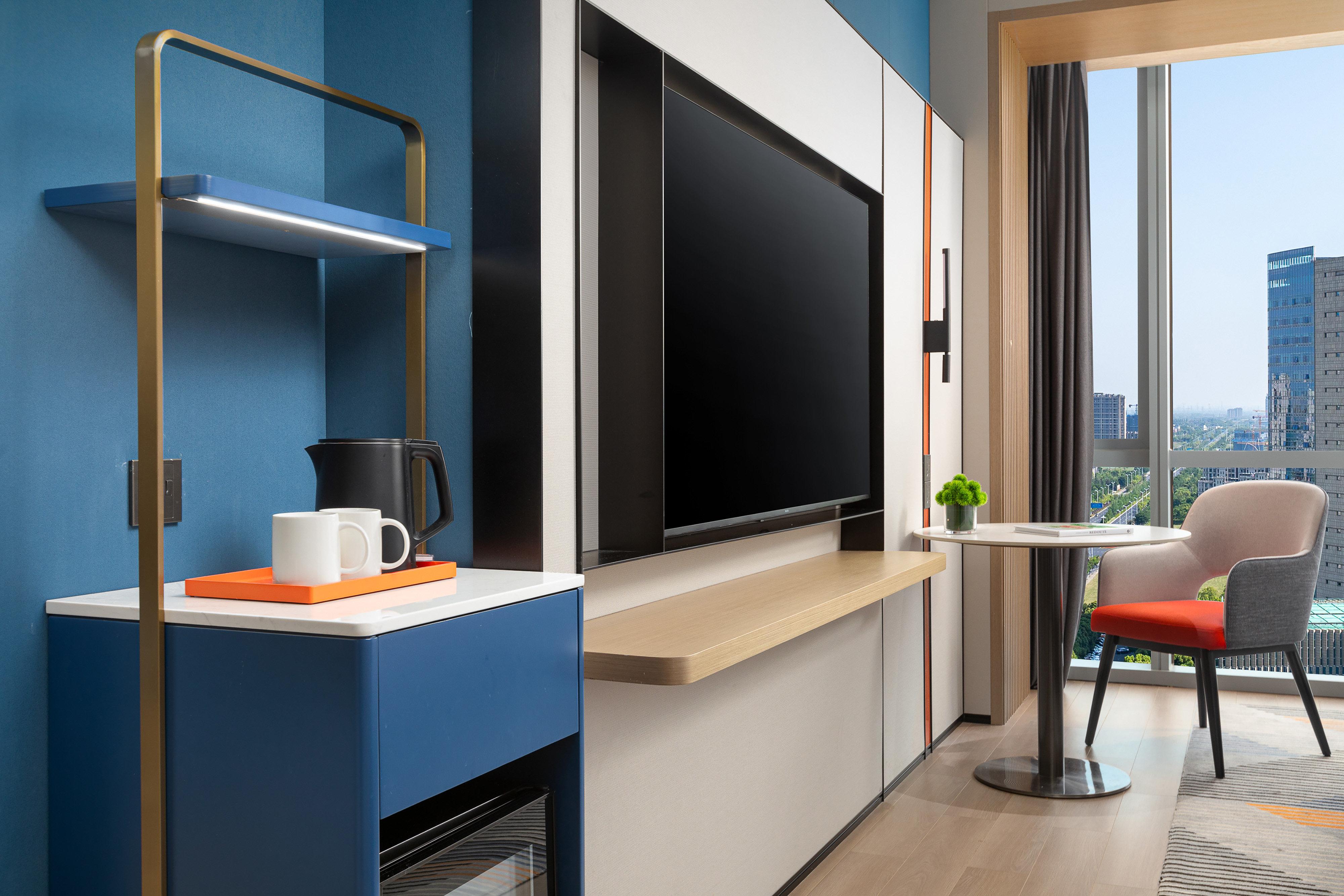 Double City View King Bed