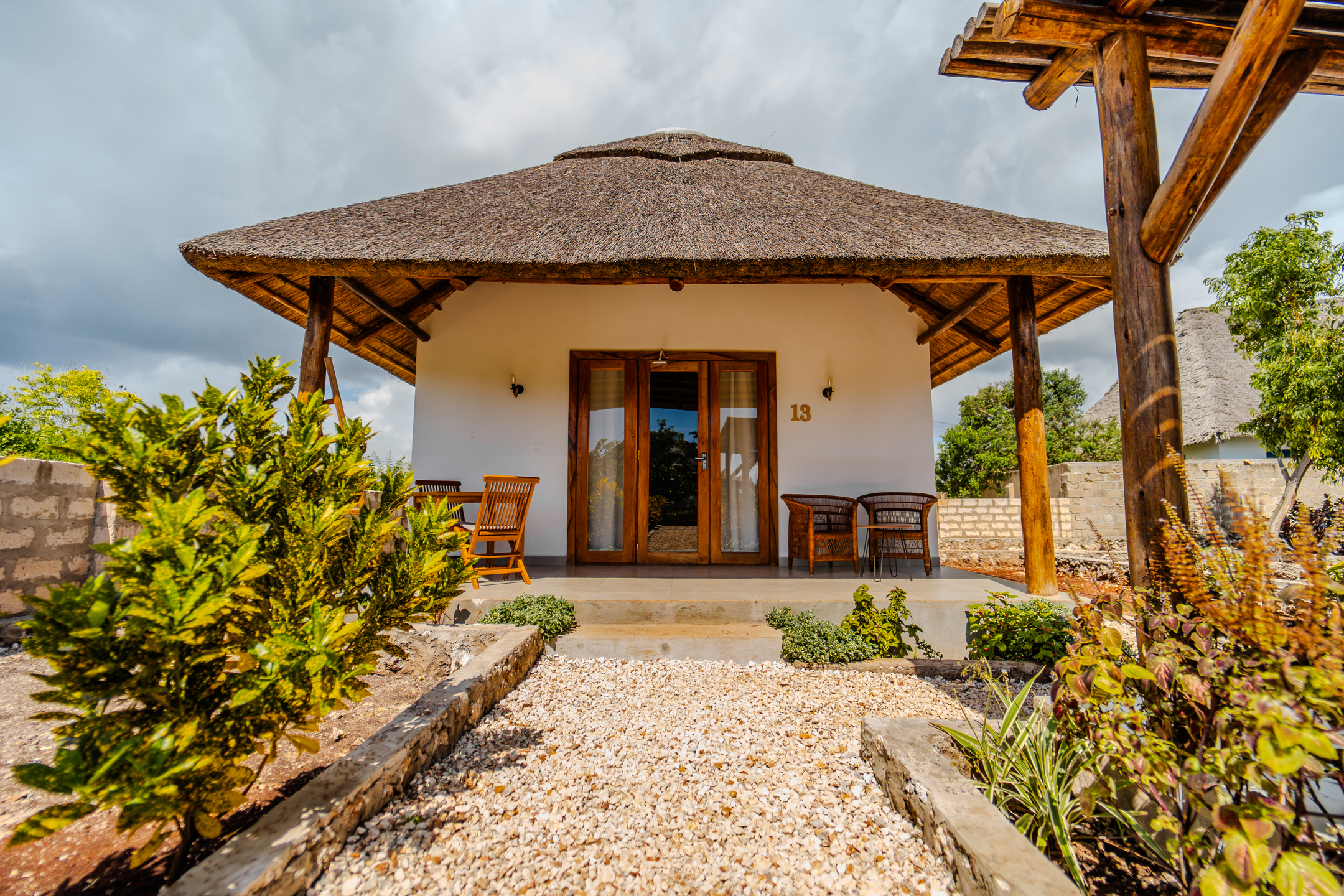 Bungalow King Bed One Bedroom 