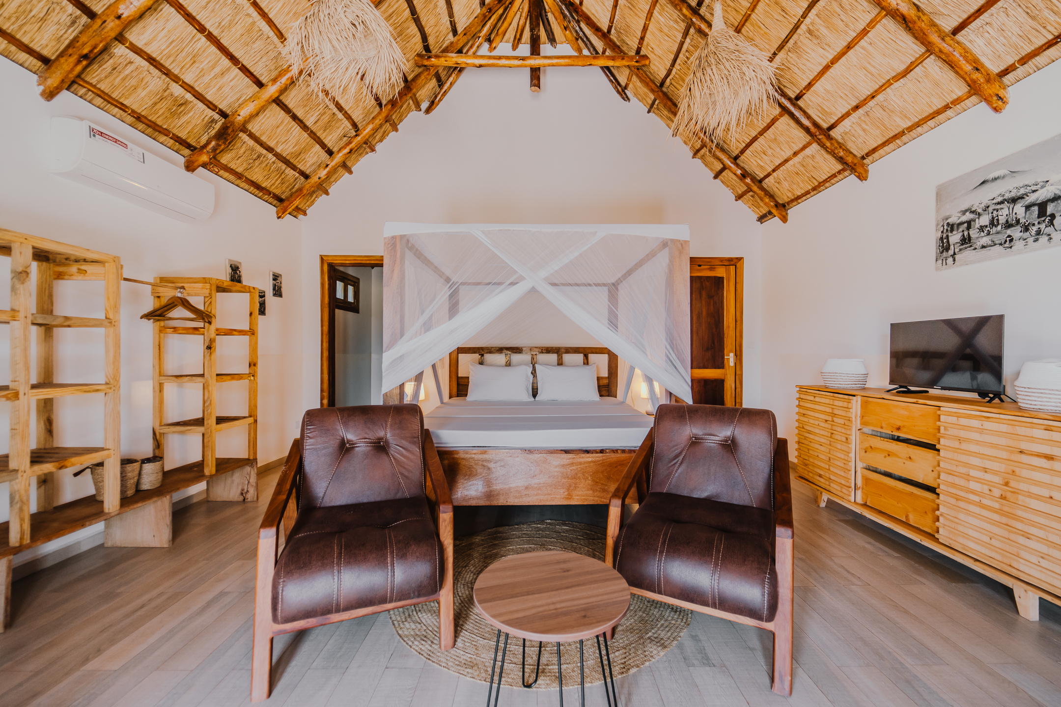 Bungalow King Bed One Bedroom 