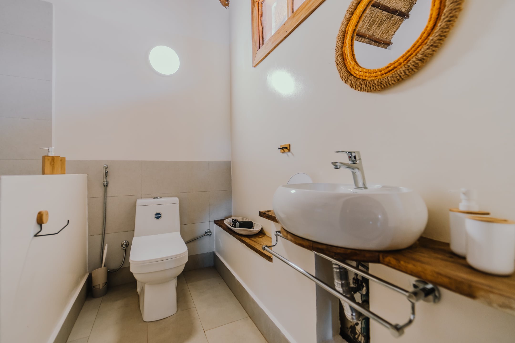 Bungalow King Bed One Bedroom 