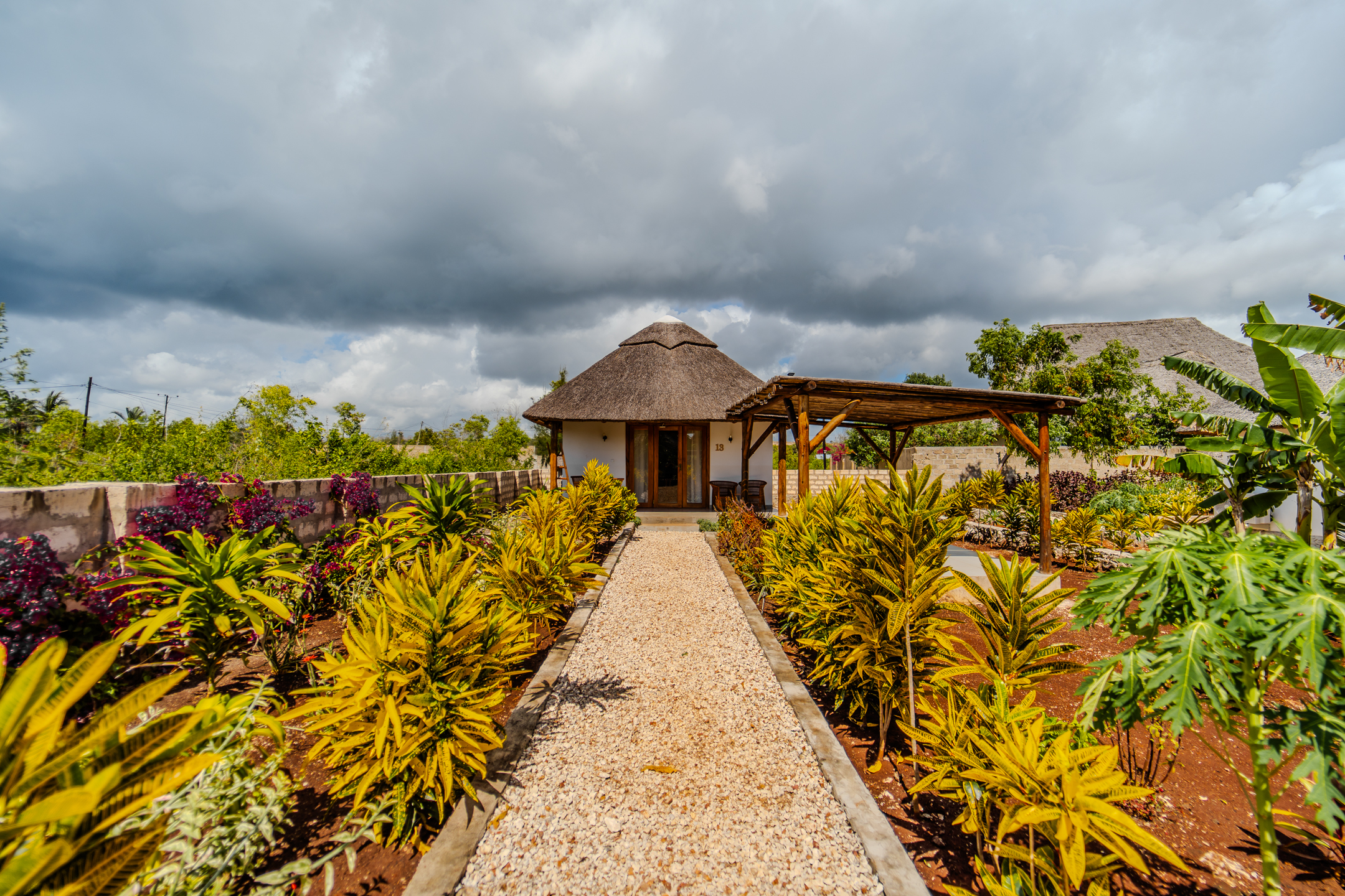 Bungalow King Bed One Bedroom 
