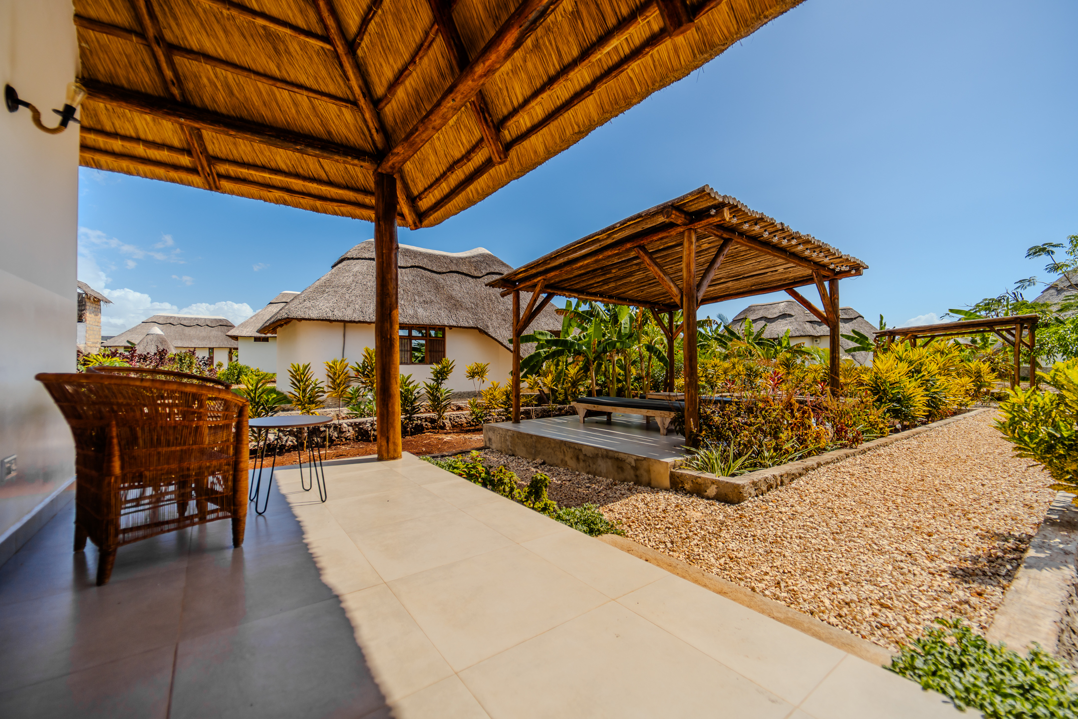 Bungalow King Bed One Bedroom 