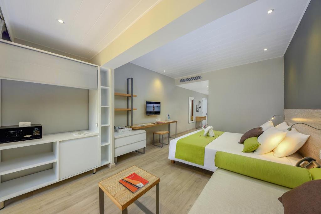 Double Superior Sea Front