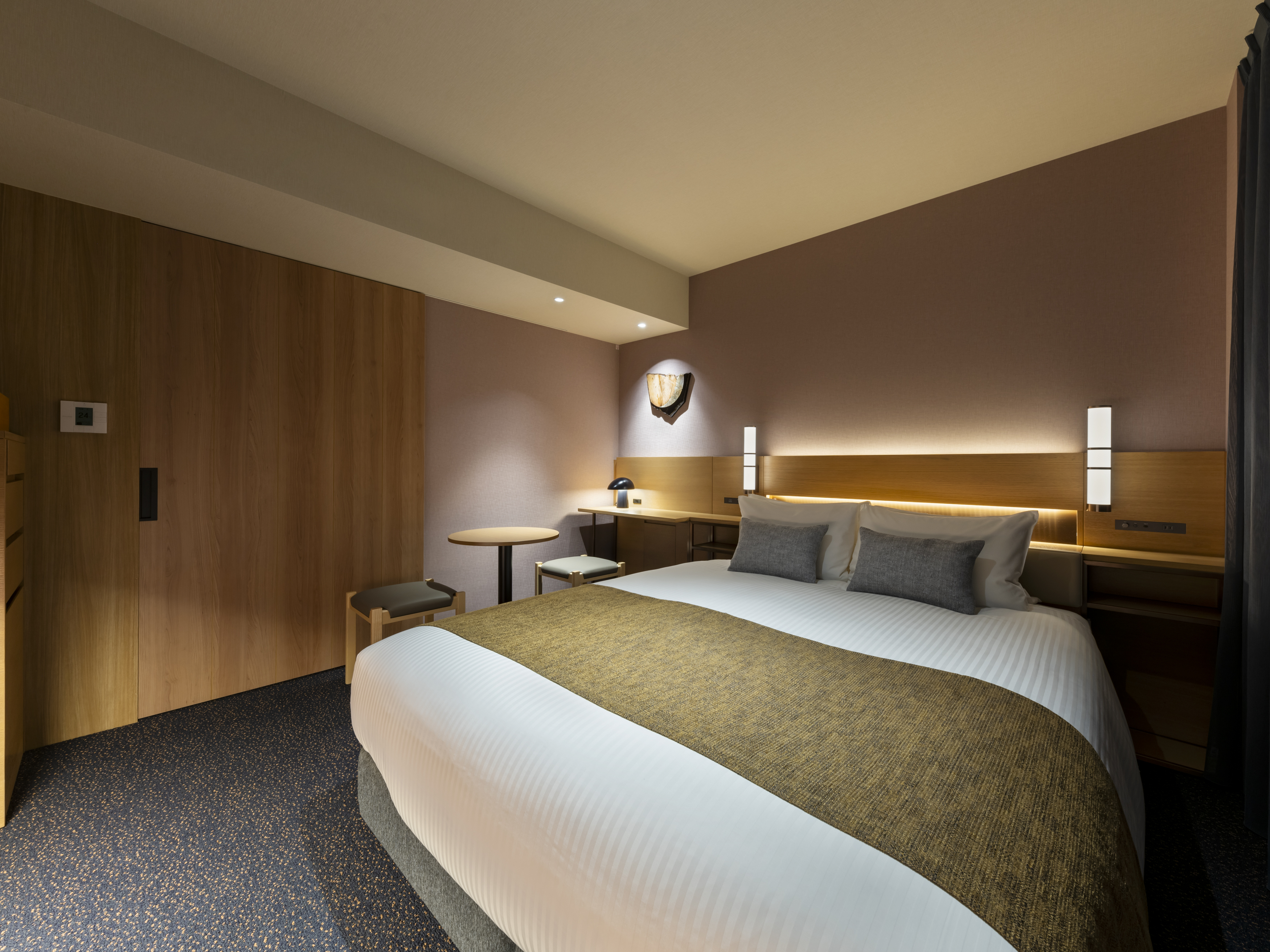 Double Superior Queen Bed