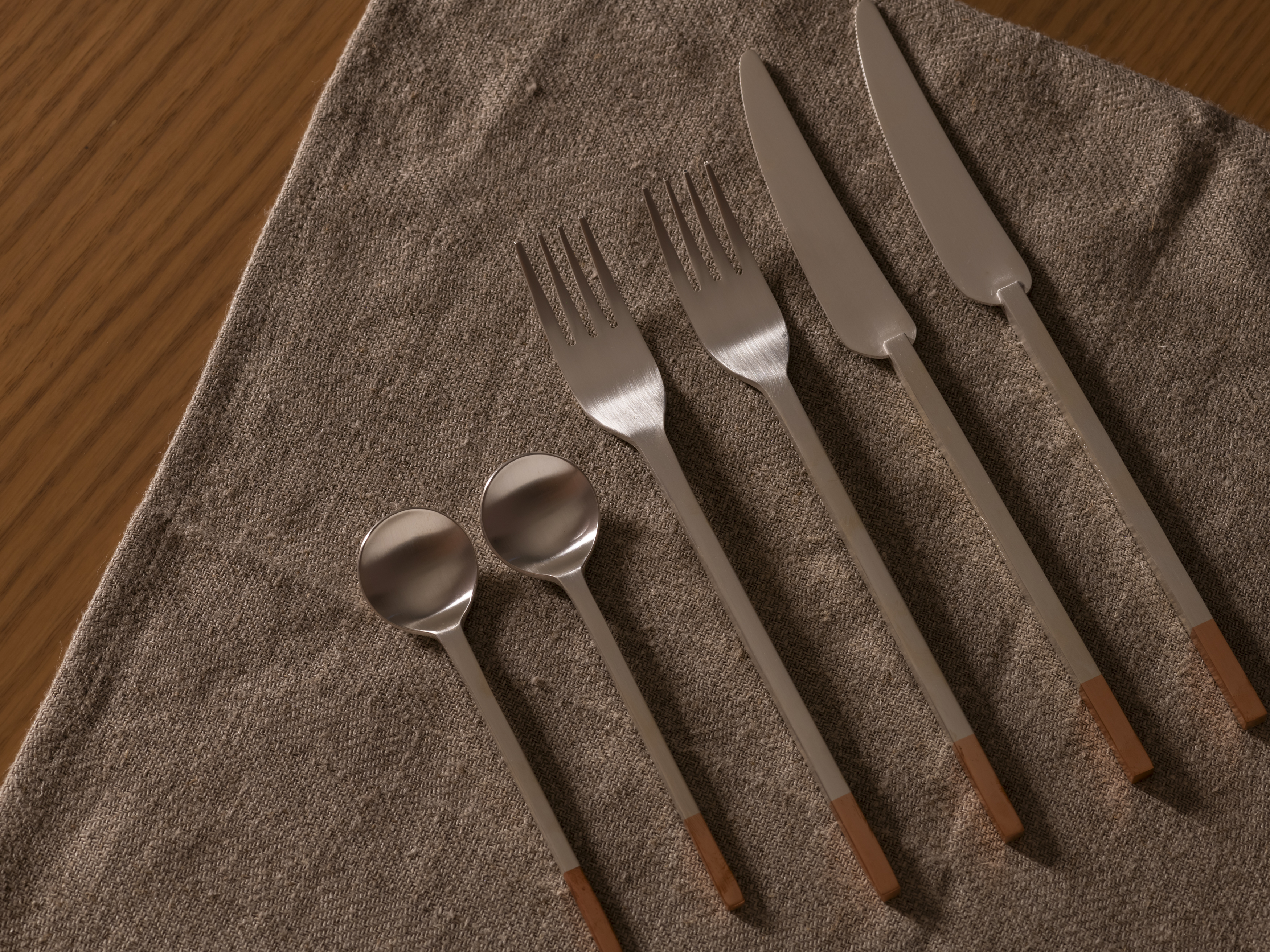 Twin Accessible Smoking