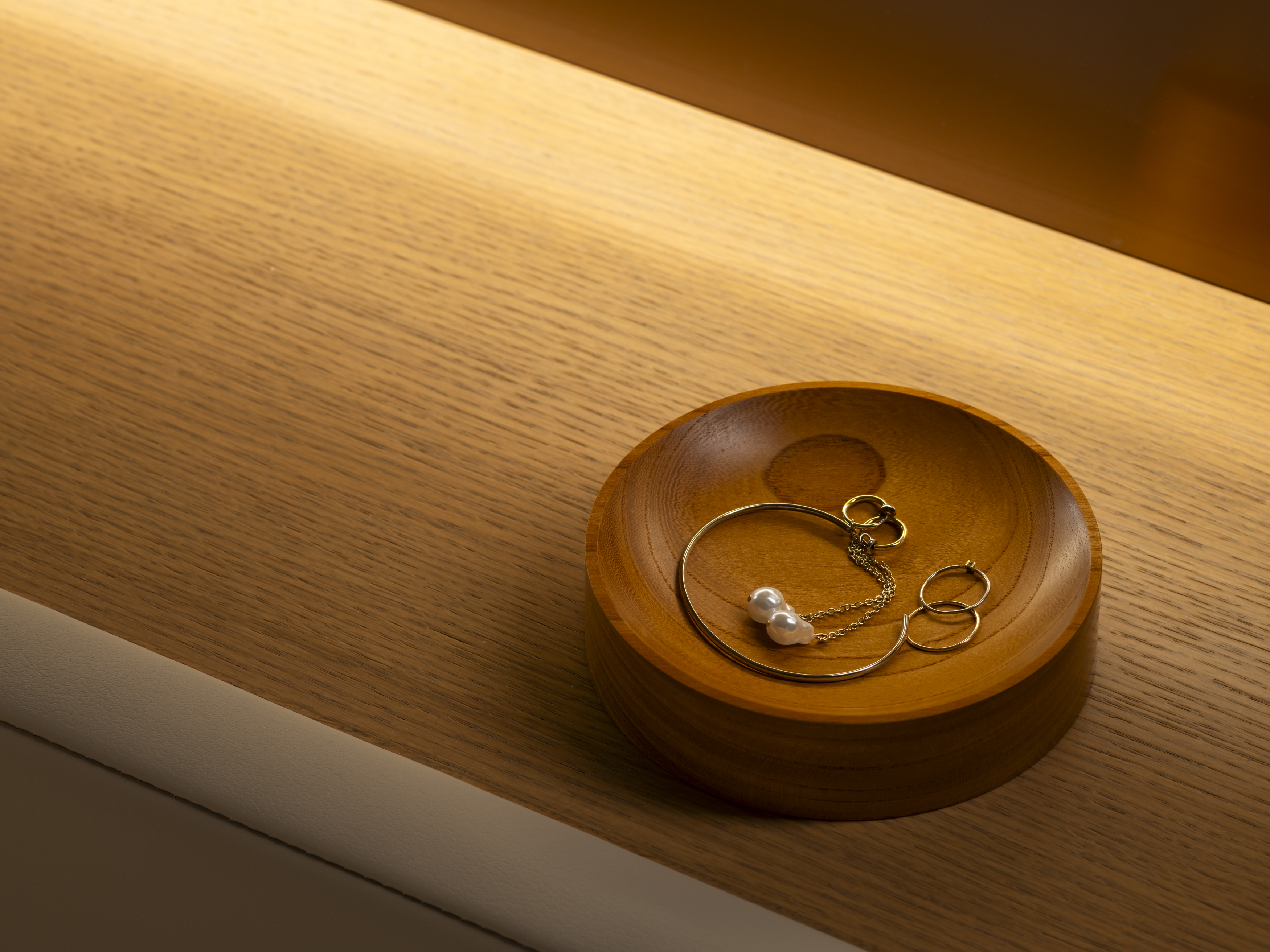 Twin Accessible Smoking