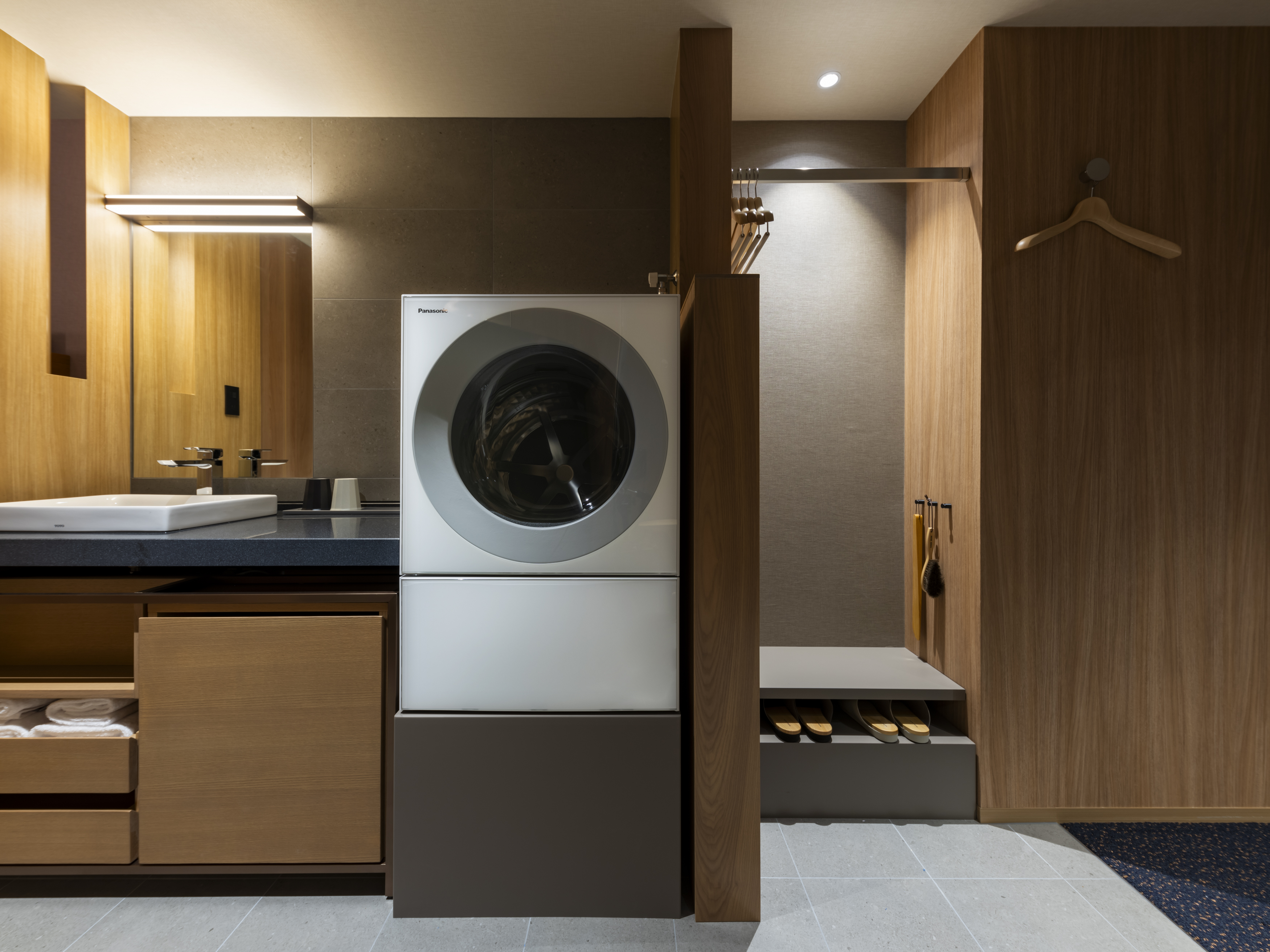 Double Superior Queen Bed