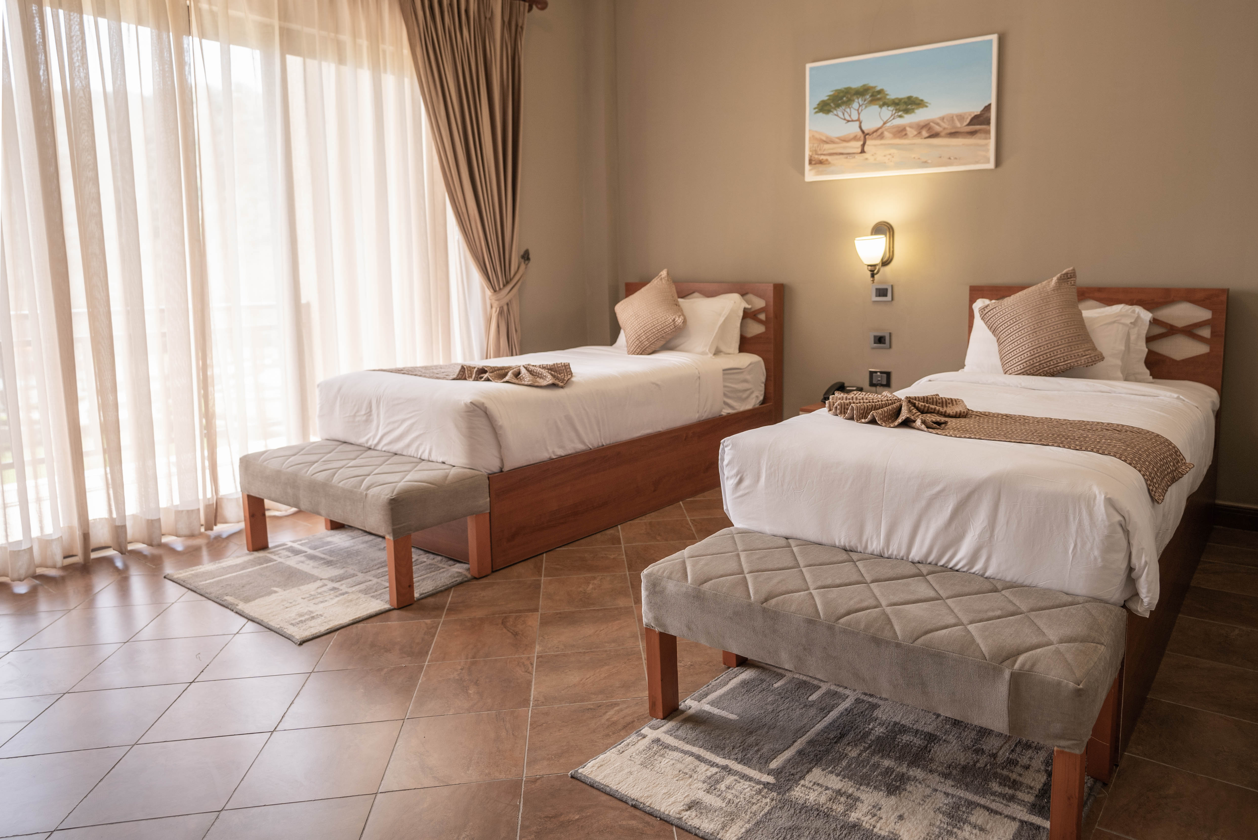 Quadruple Two Bedrooms One Bathroom