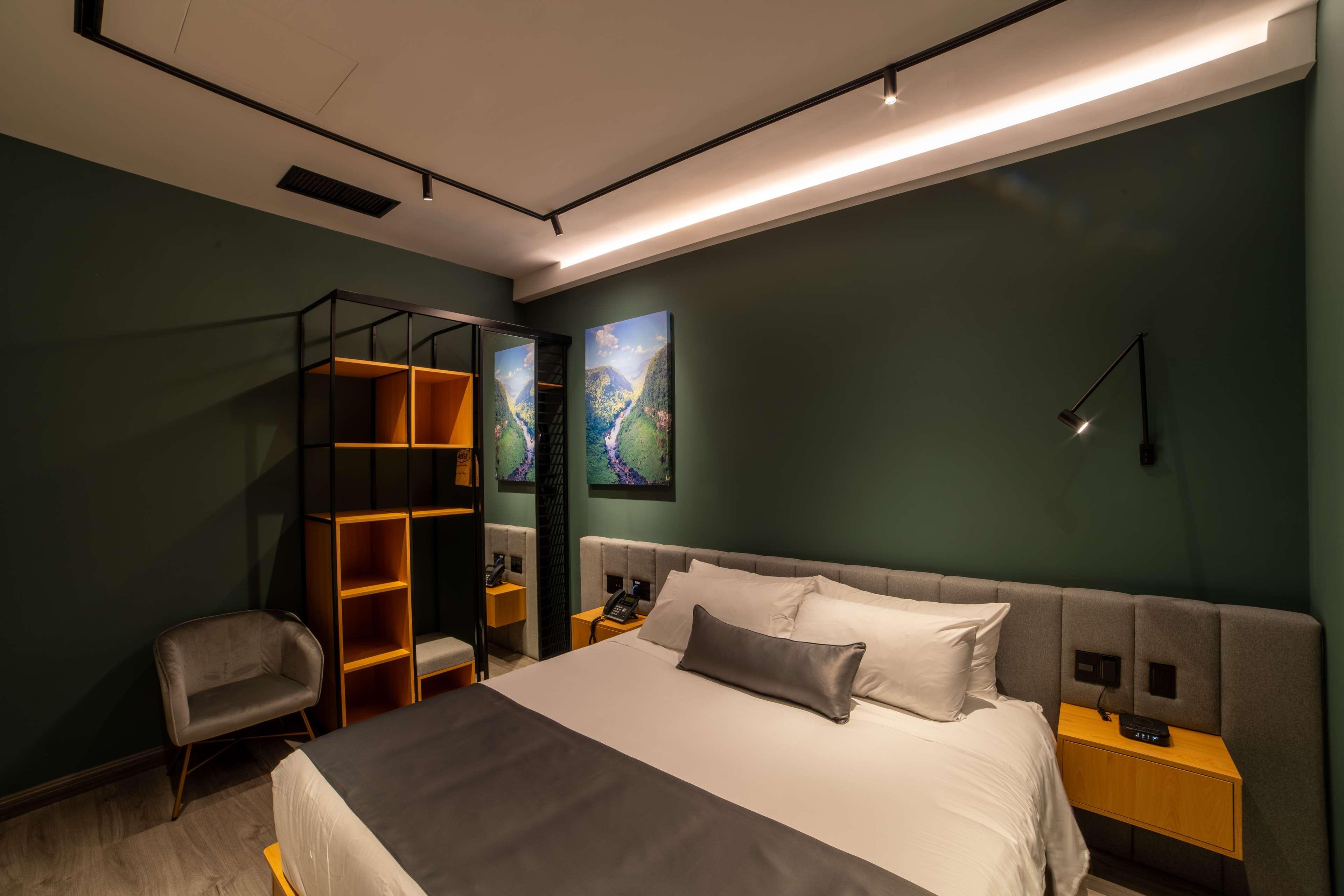 Double King Size Bed