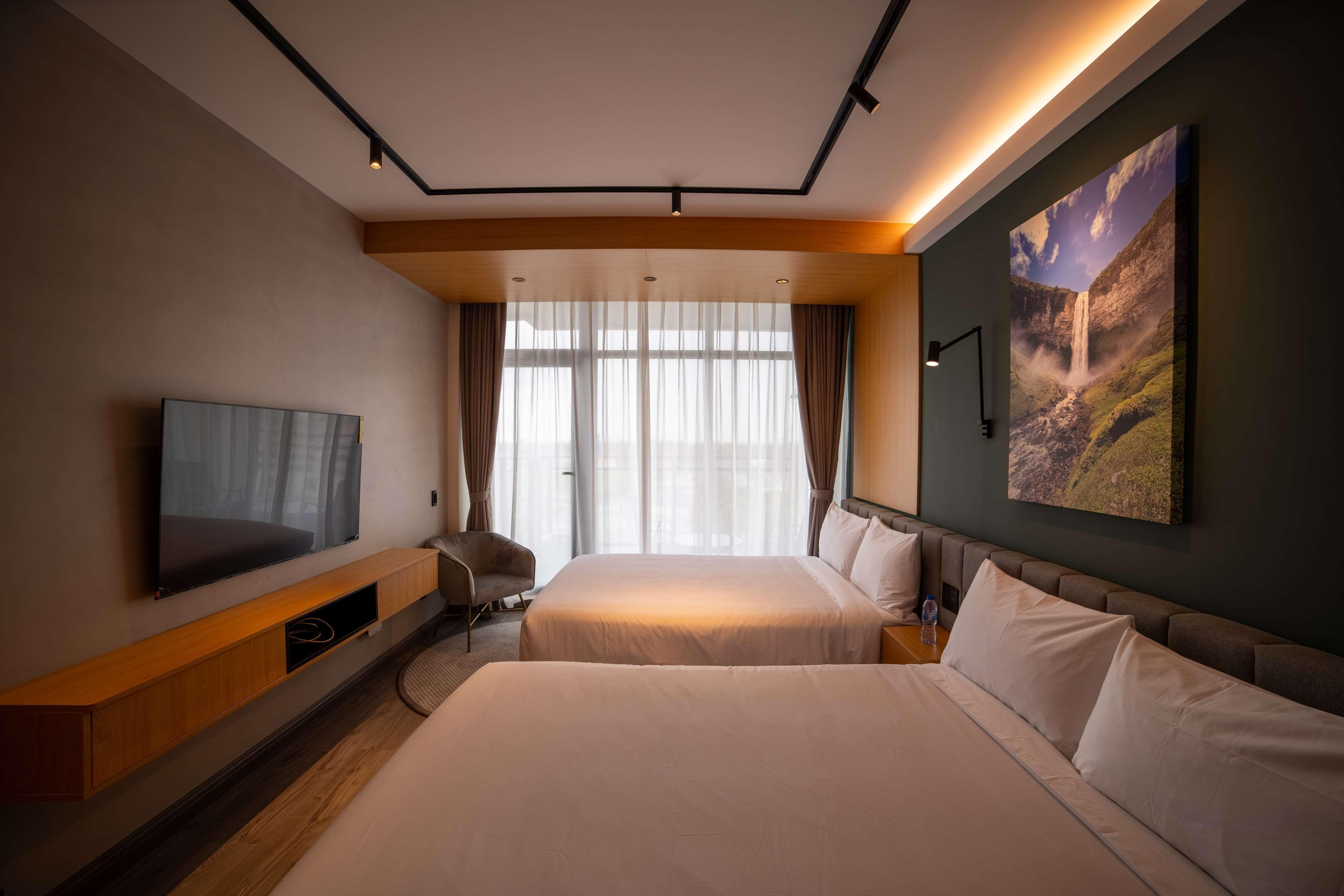 Double King Size Bed