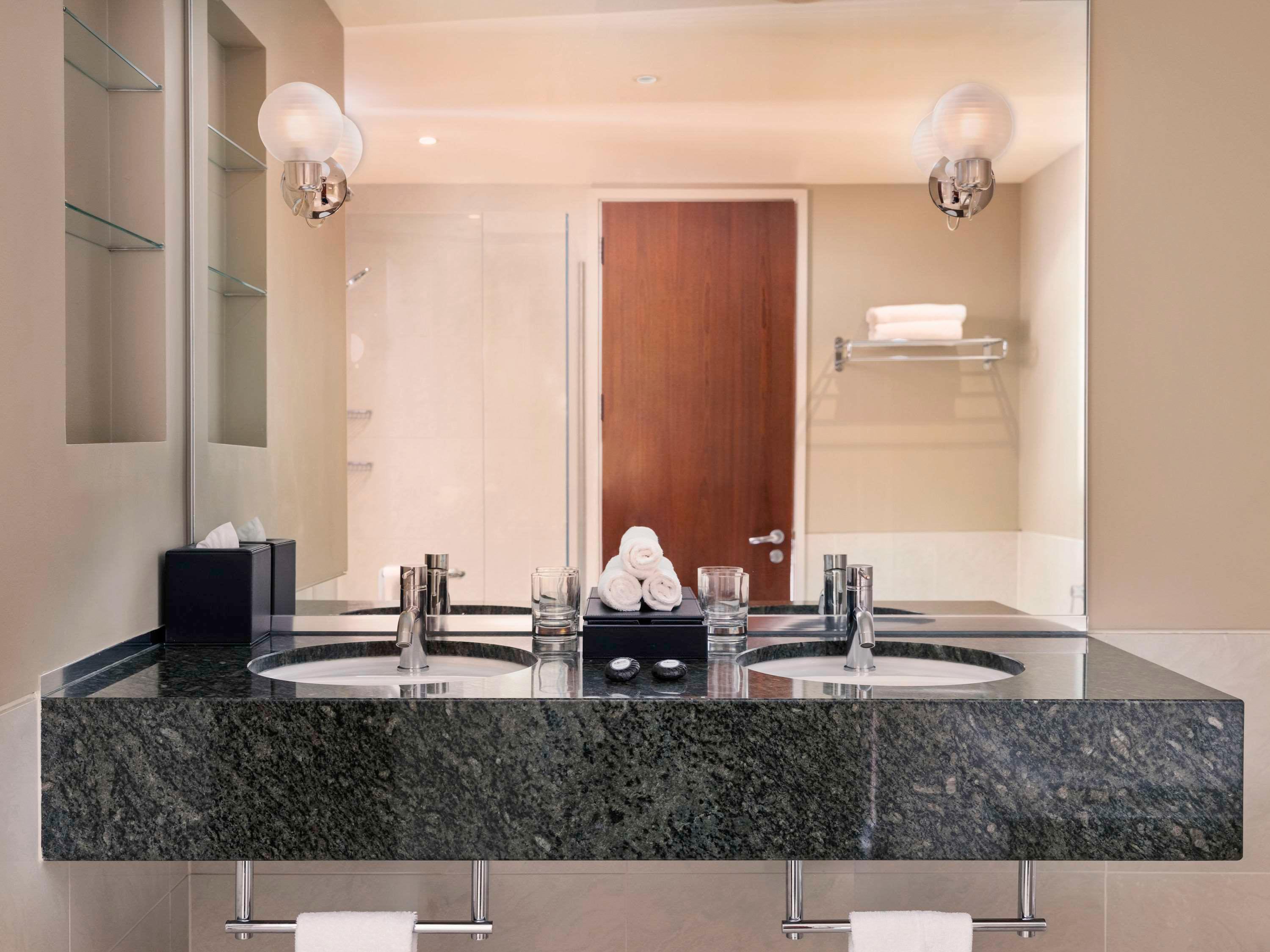 Studio King Size Bed