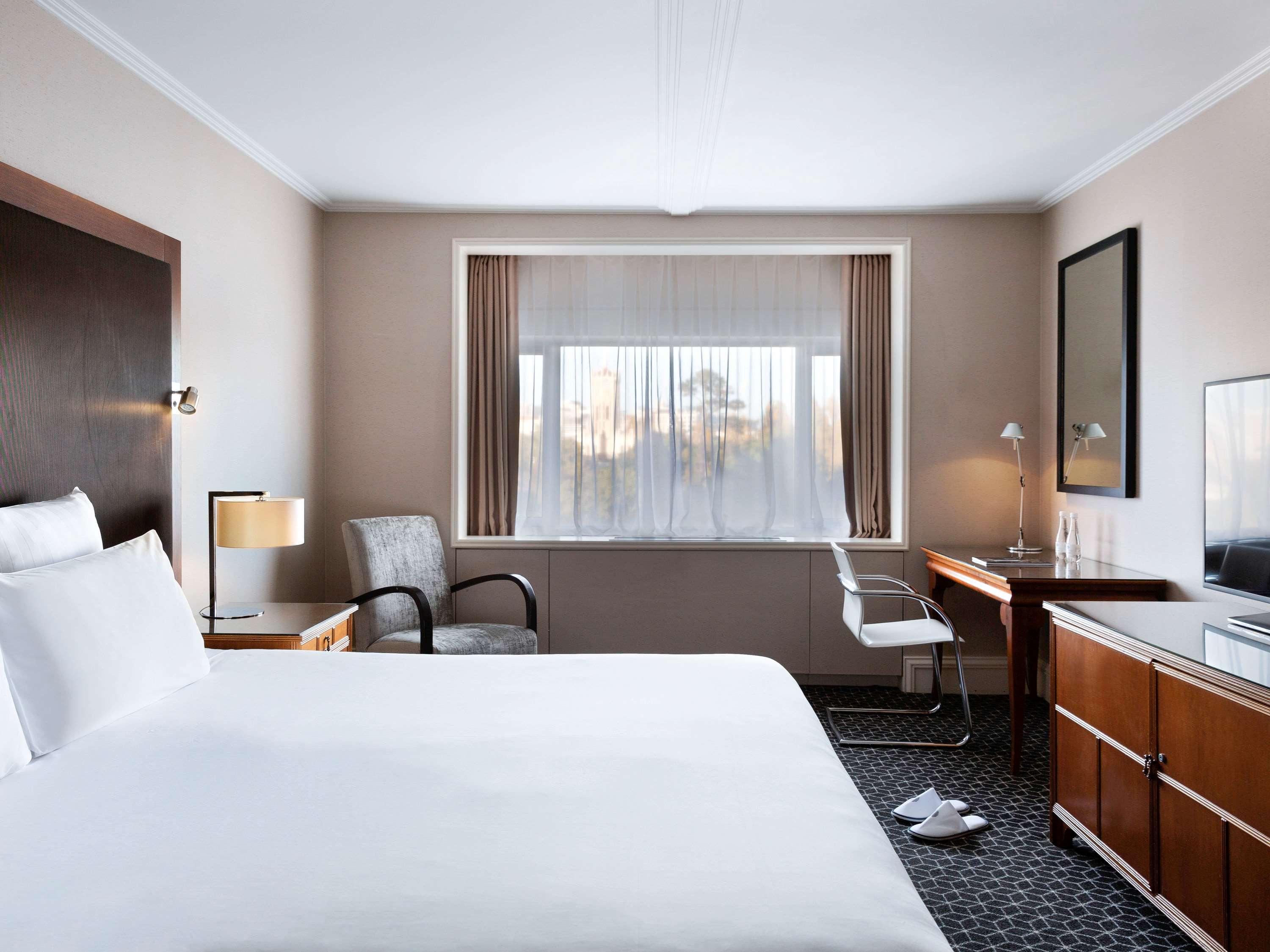 Double Superior King Bed