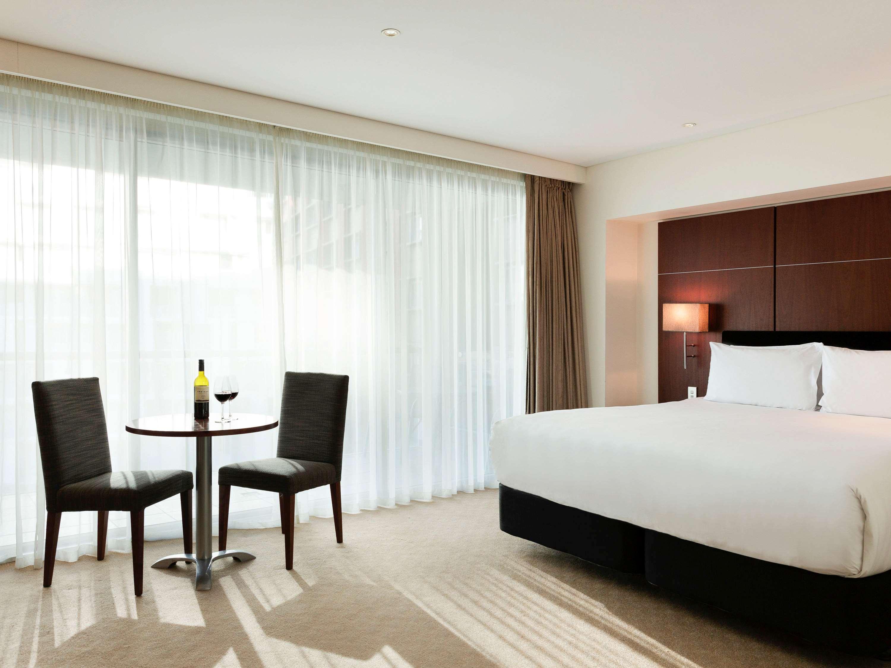 Studio King Size Bed