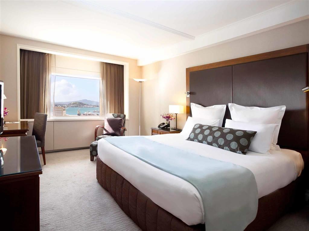 Double Deluxe King Bed