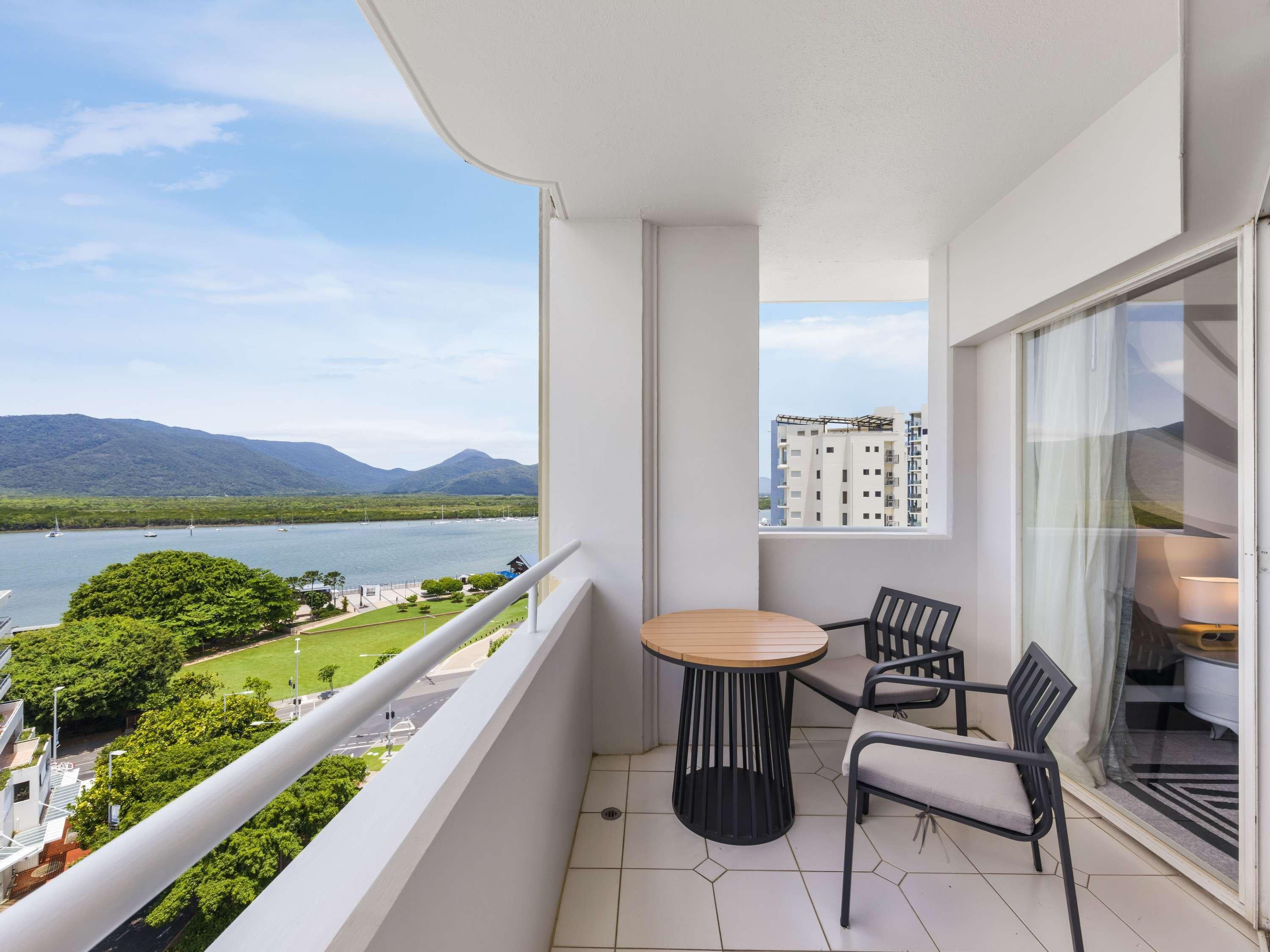 Twin Deluxe Harbour View