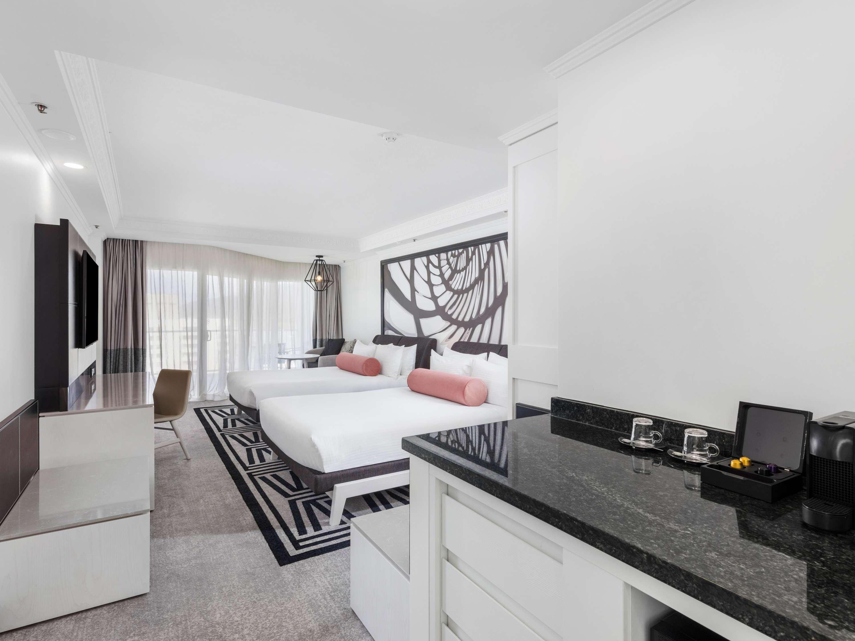 Twin Superior City View