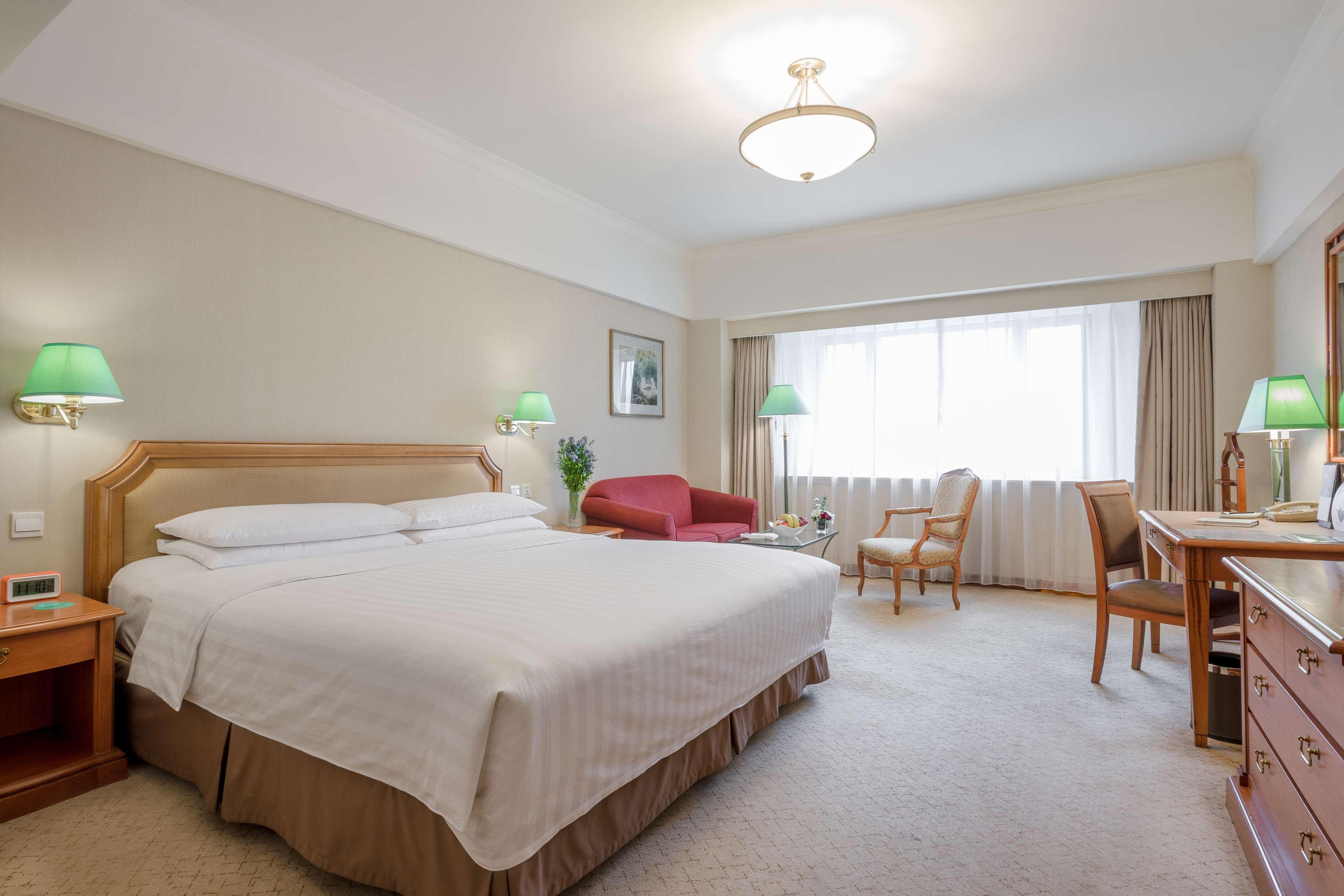 Double Superior King Bed