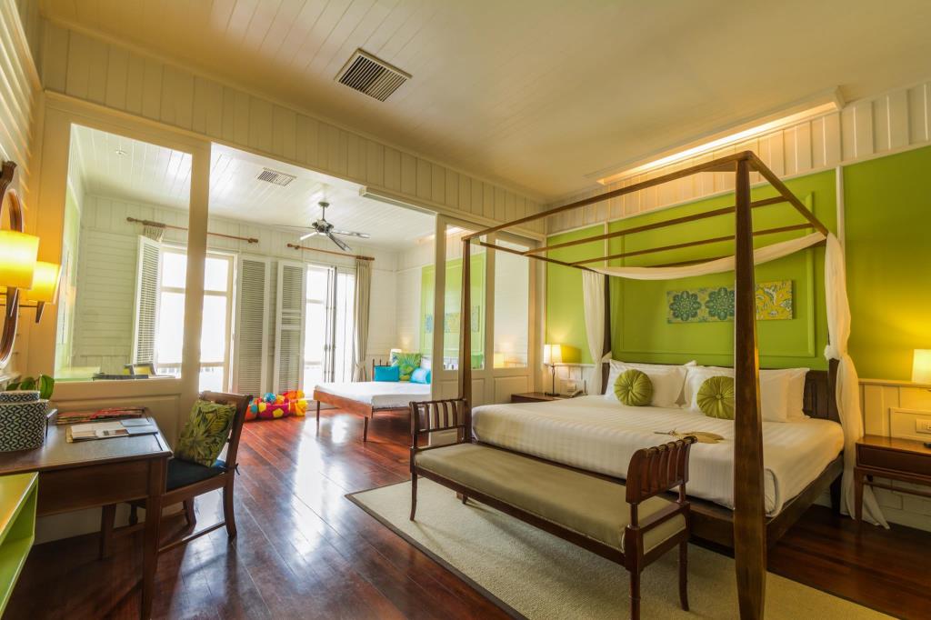 Family Room Standard