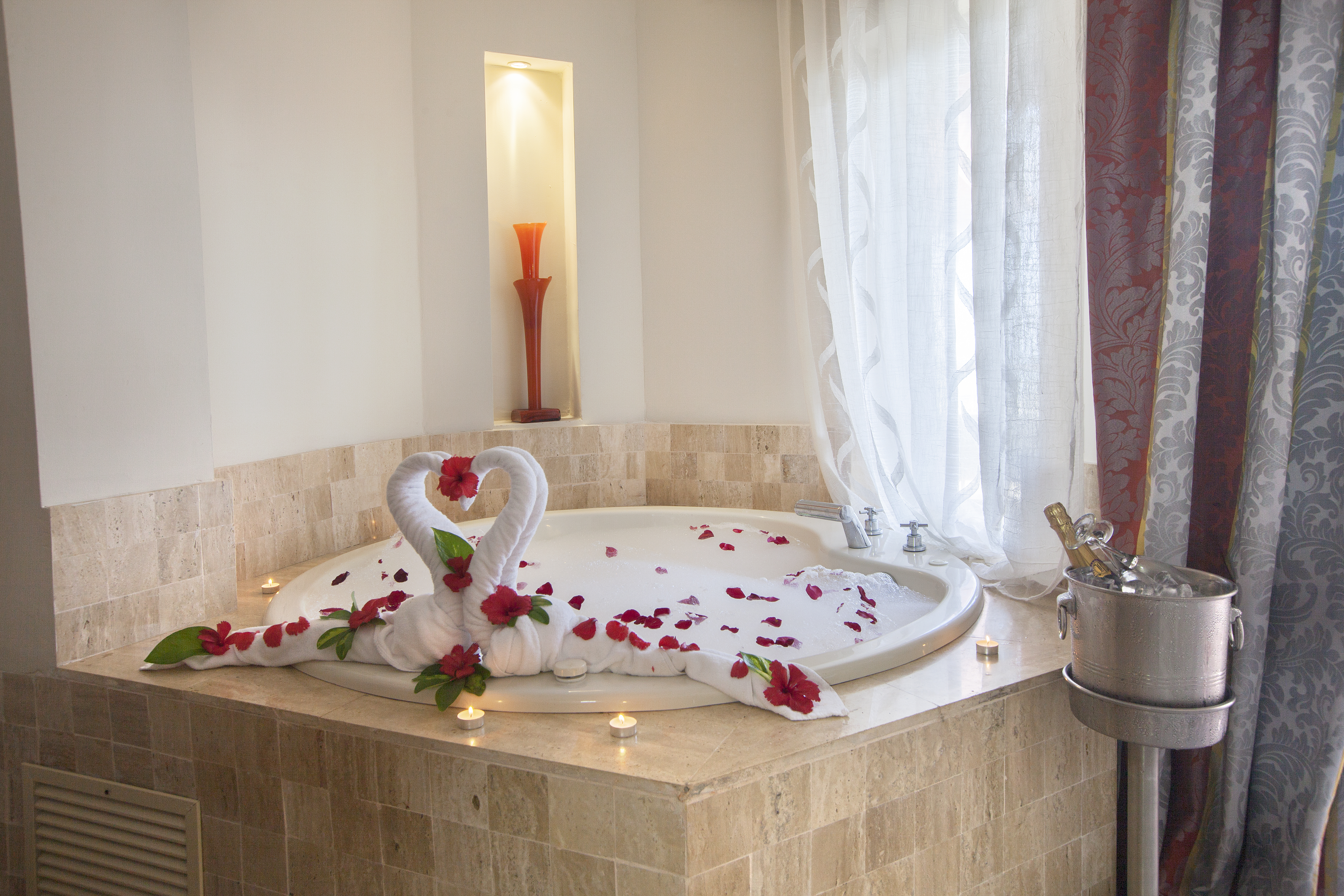 Junior Suite with Jacuzzi