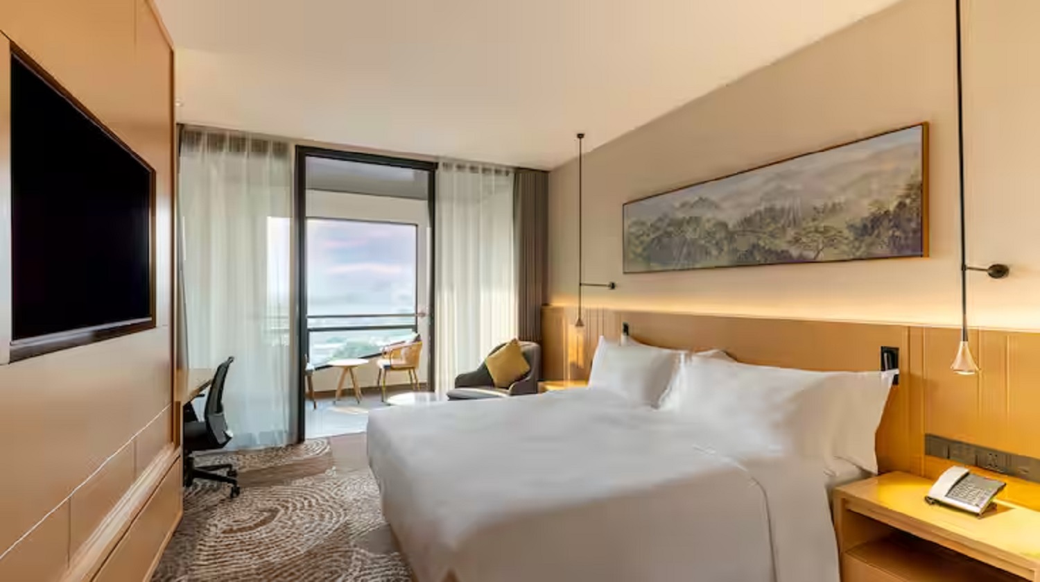 Double Executive King Bed