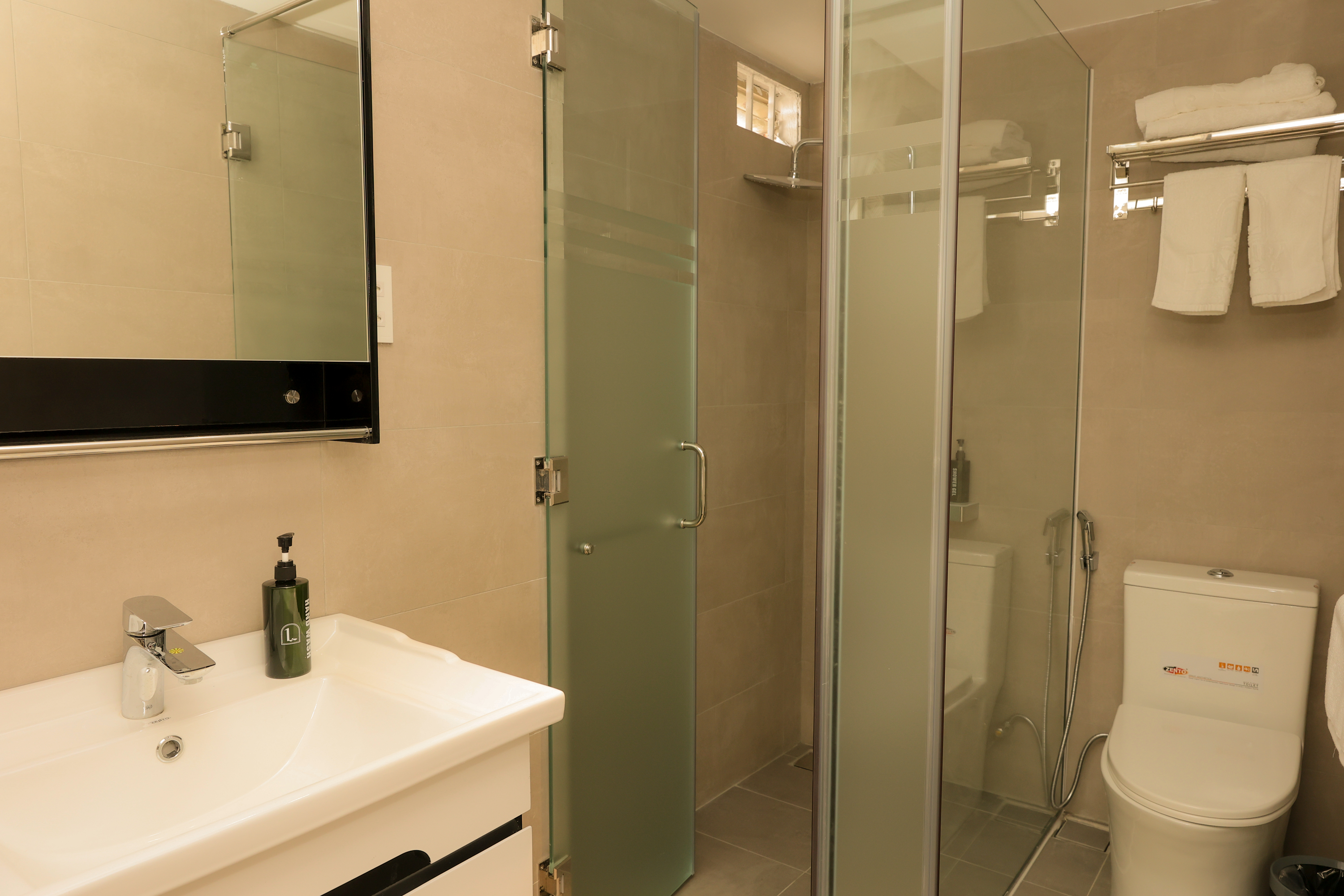 Double Deluxe Queen Bed