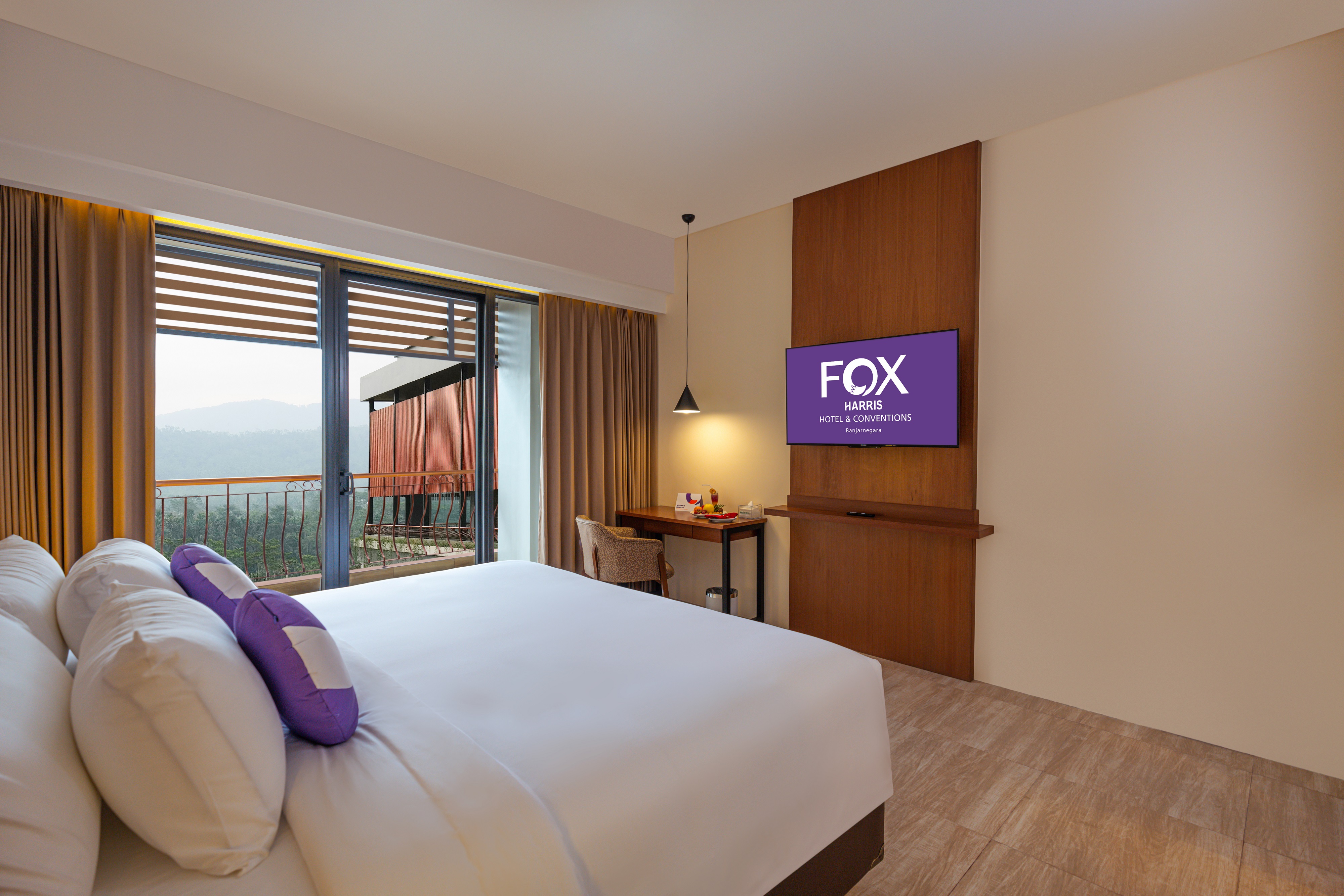 Double or Twin Deluxe Mountain View