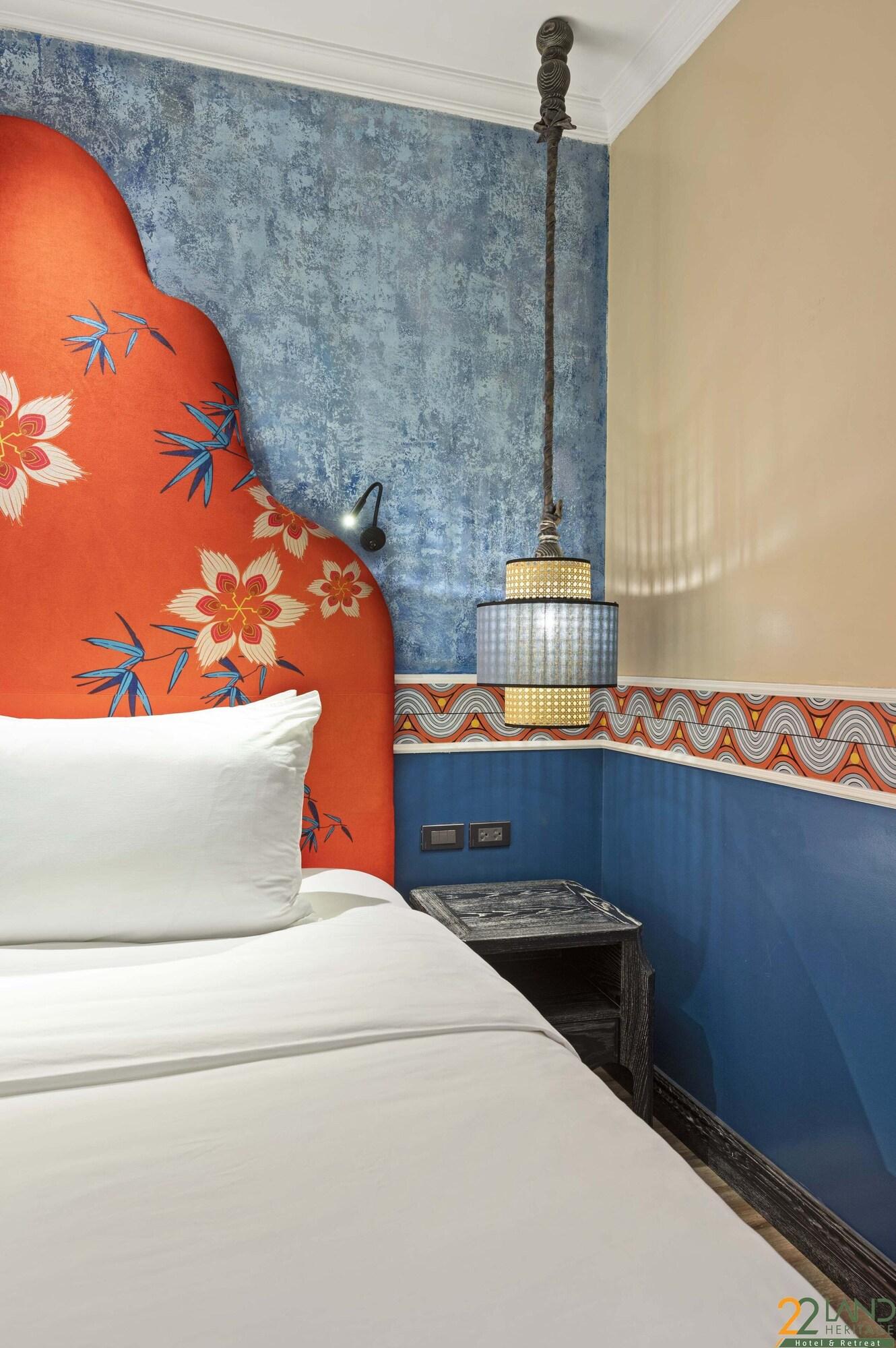 Double Deluxe King Bed